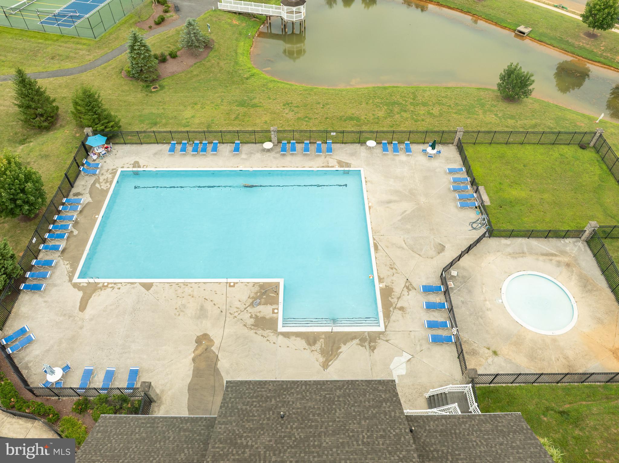 MARTINSBURG STATION - Residential Lease