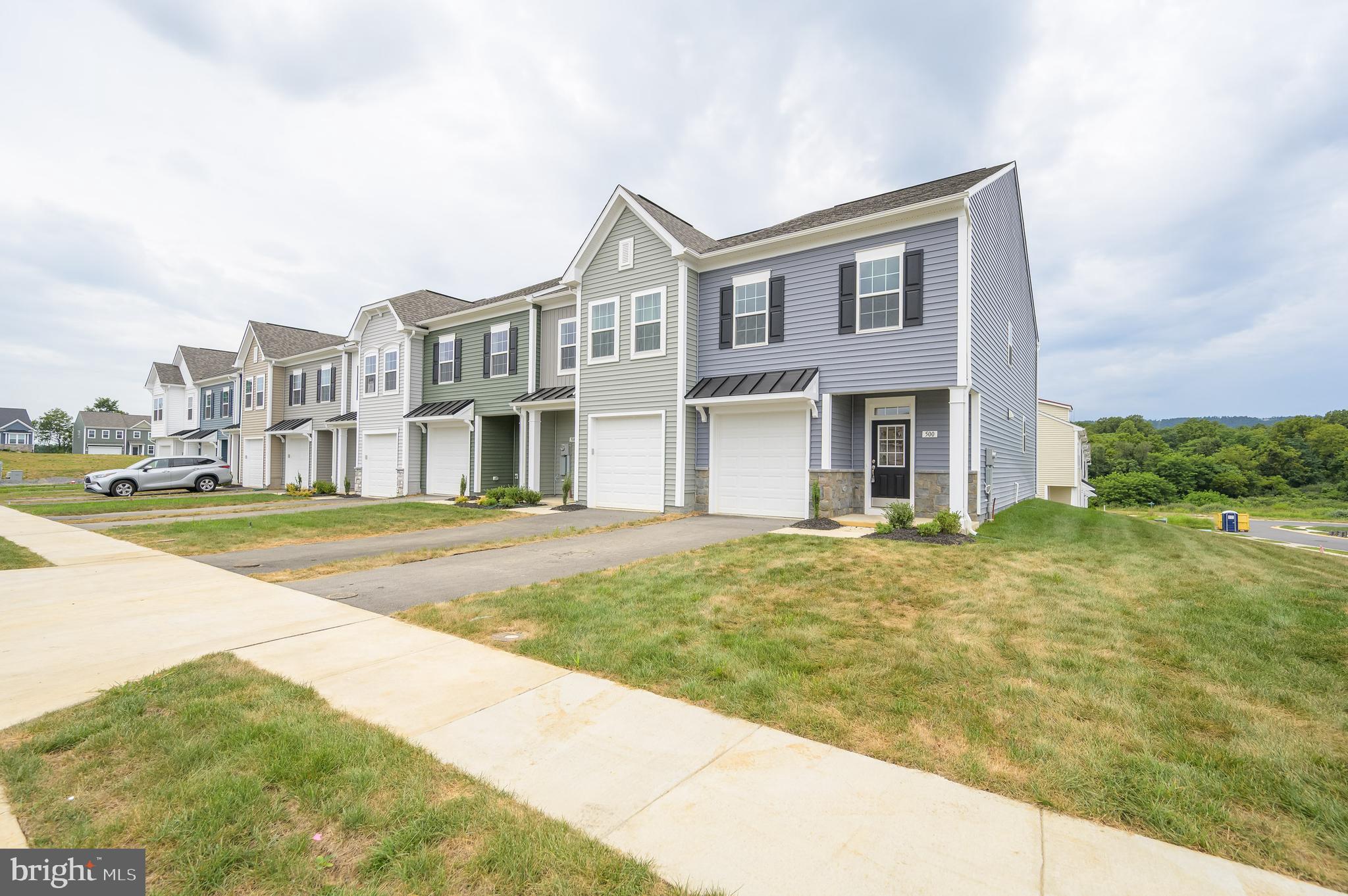 MARTINSBURG STATION - Residential Lease