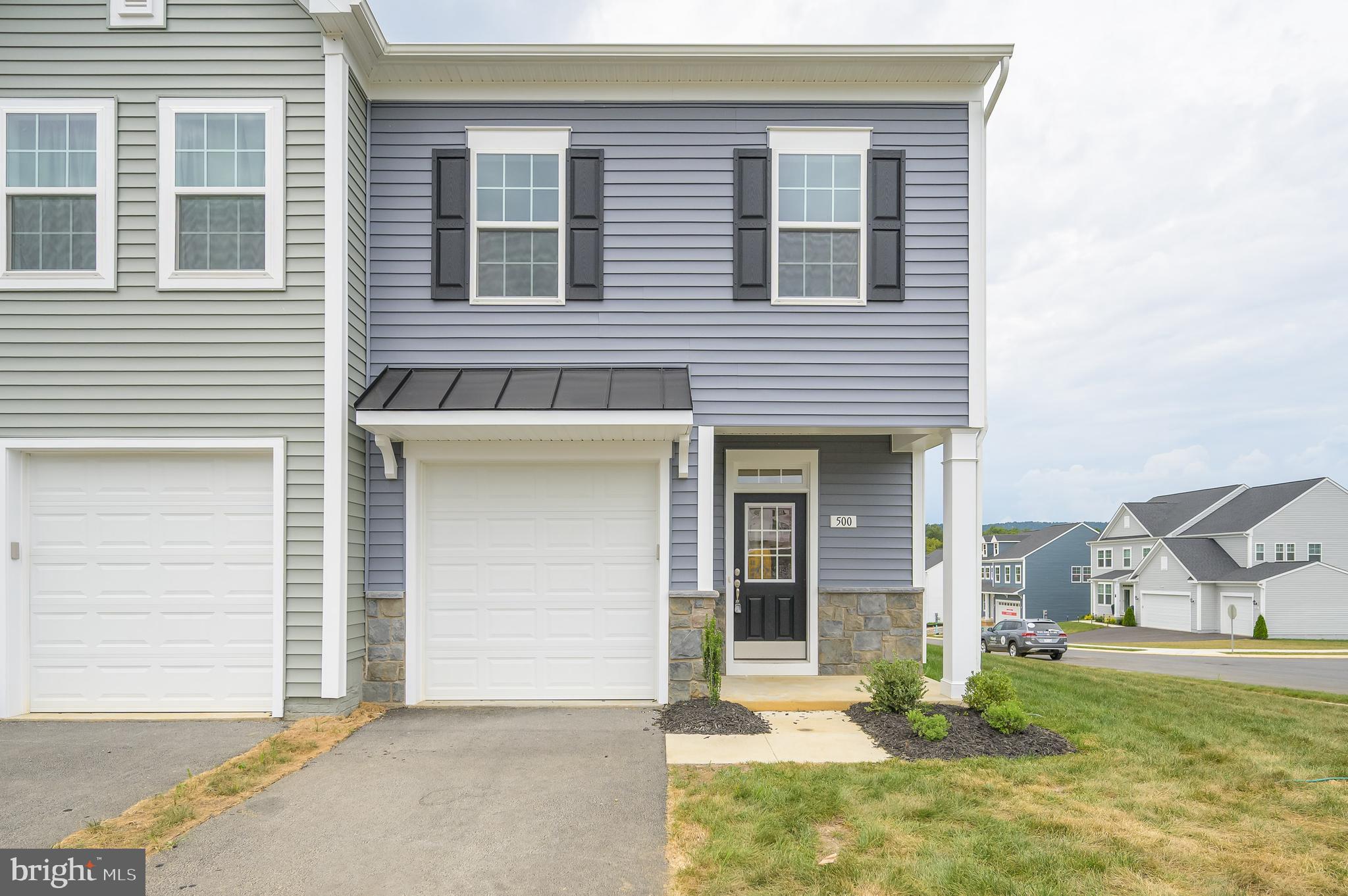 MARTINSBURG STATION - Residential Lease