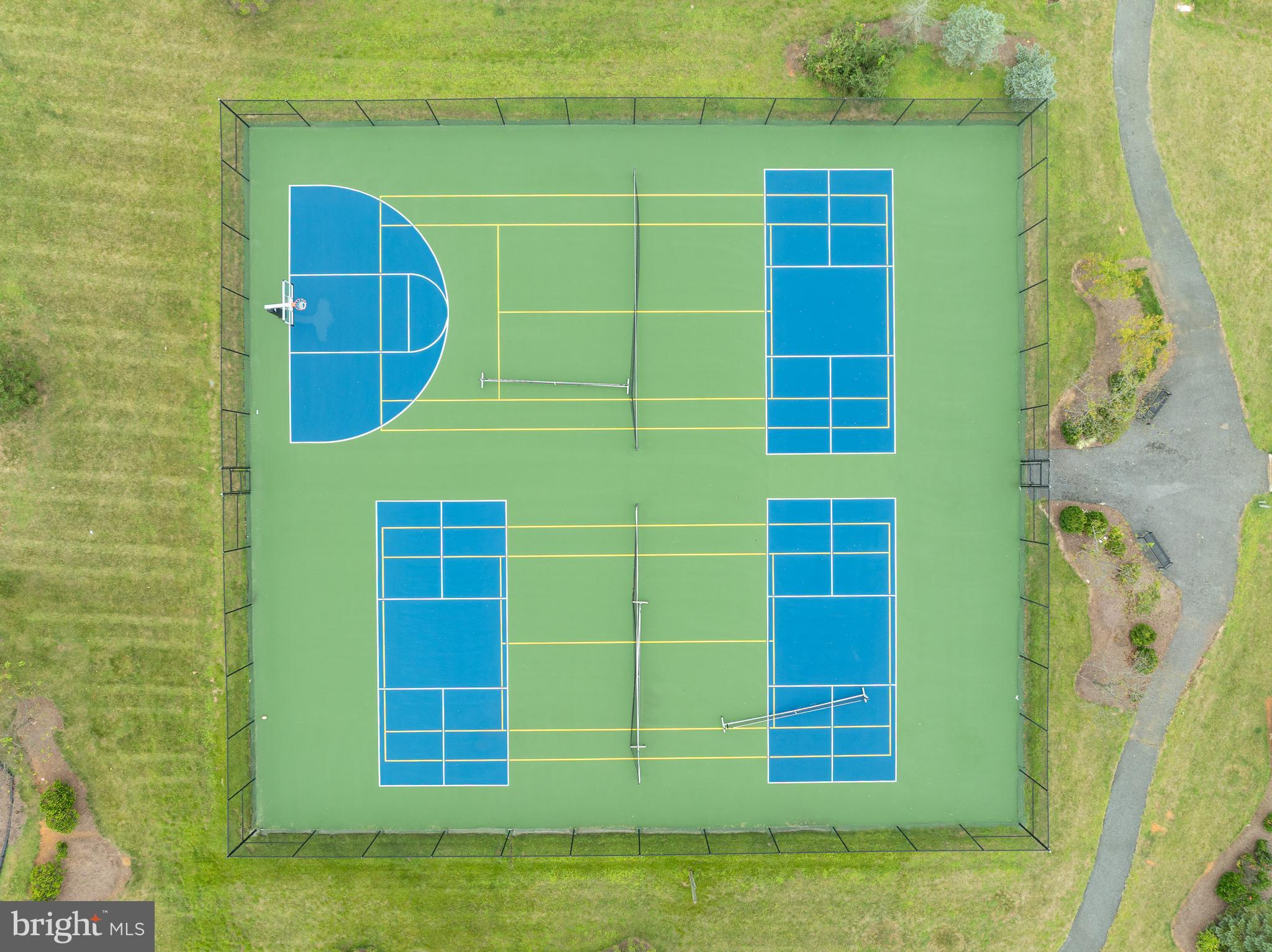 MARTINSBURG STATION - Residential Lease