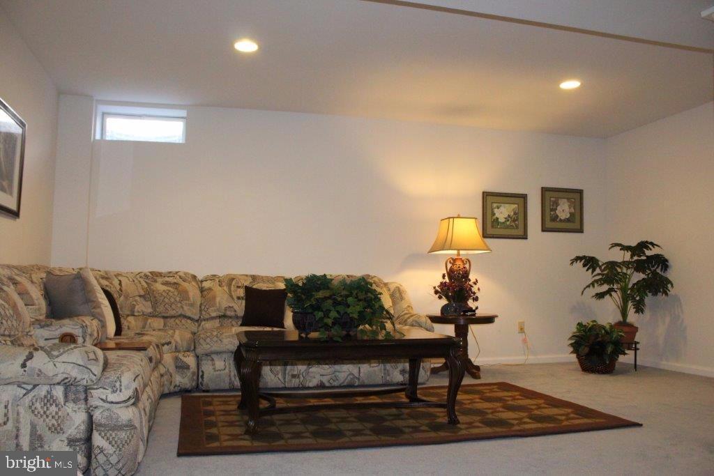 EAGLEVIEW ESTATES - Residential