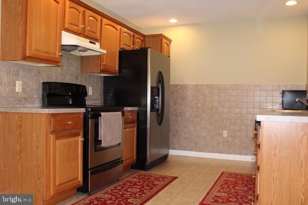 EAGLEVIEW ESTATES - Residential