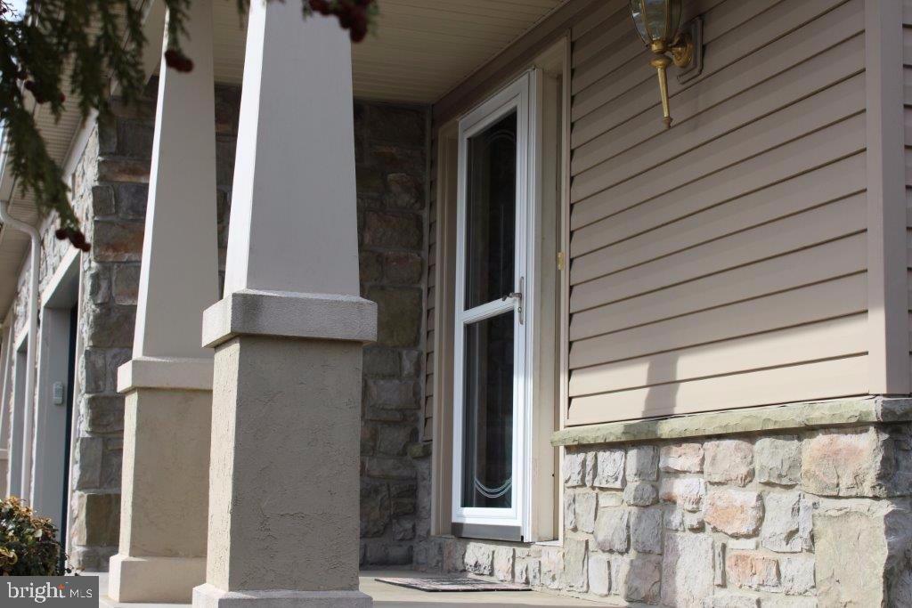 EAGLEVIEW ESTATES - Residential