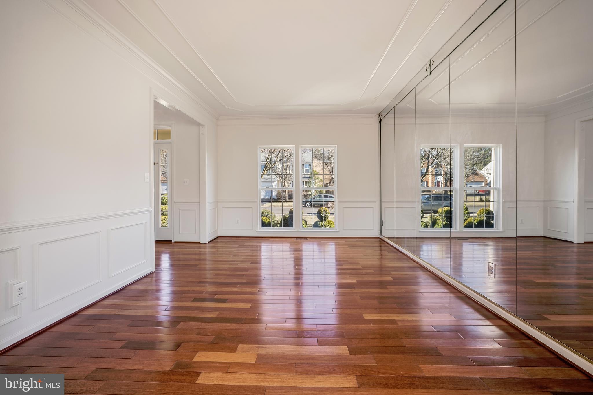 ROCKHILL CENTER ESTATES - Residential