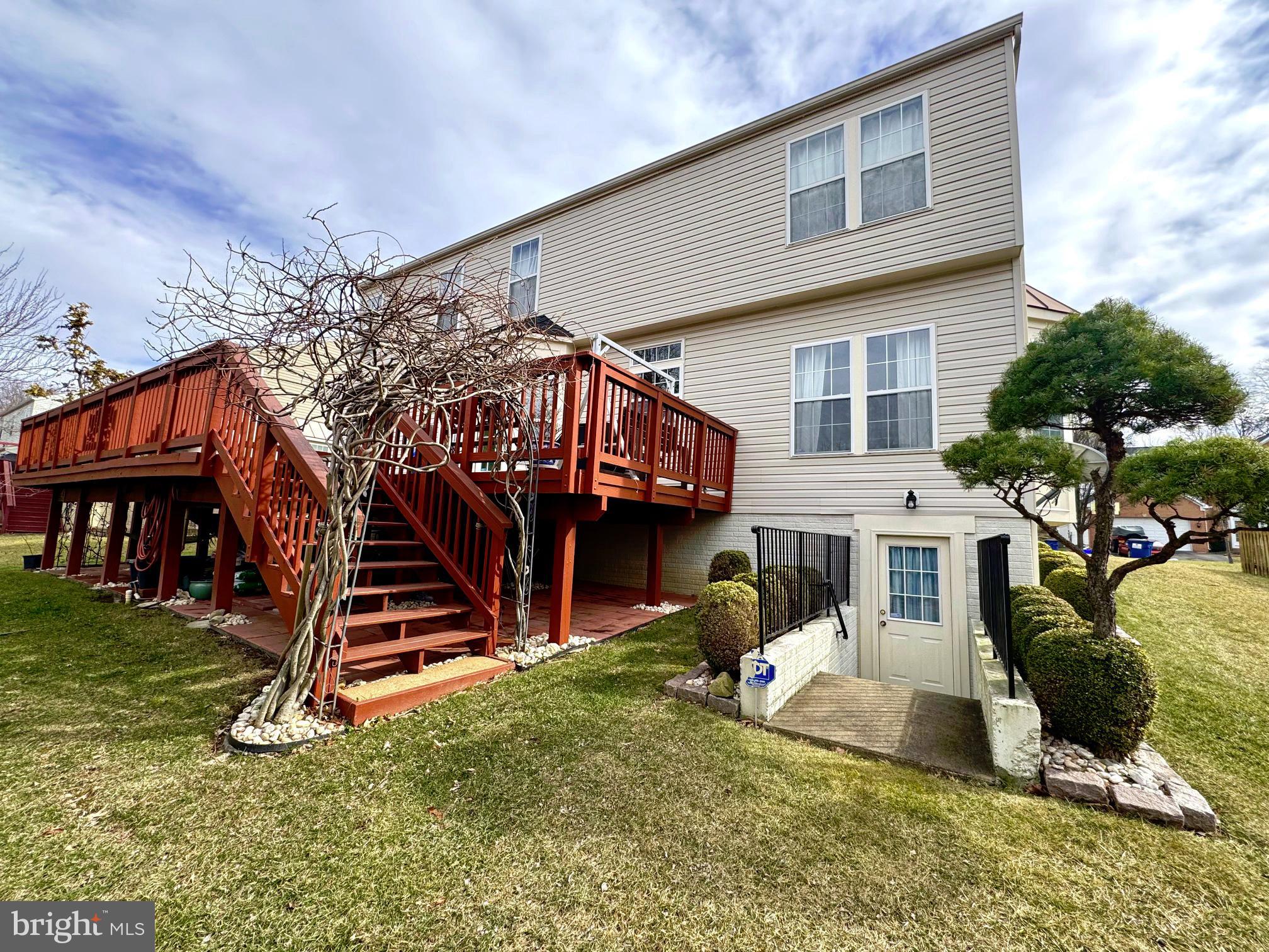 ROCKHILL CENTER ESTATES - Residential