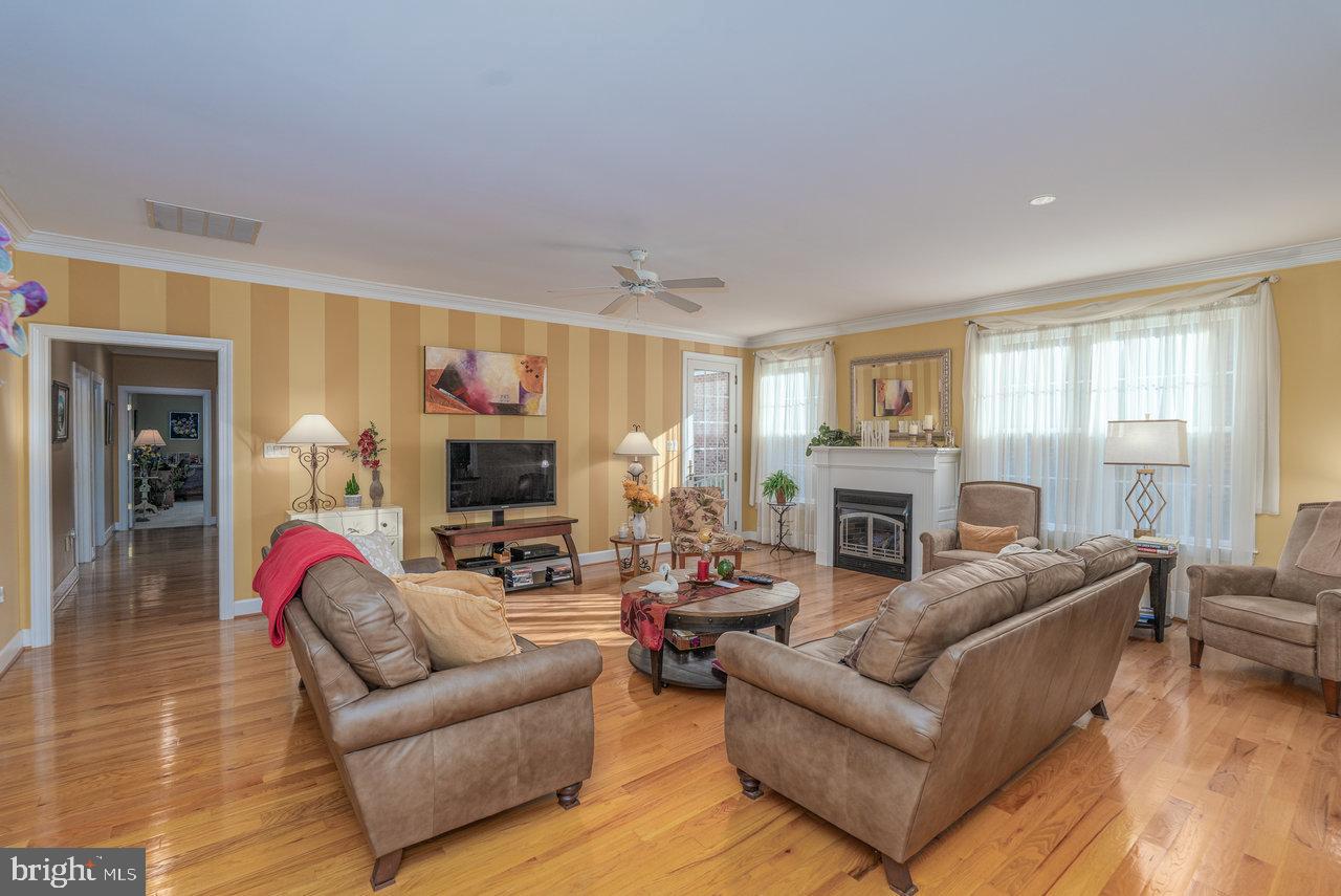 HISEY PARK - Residential