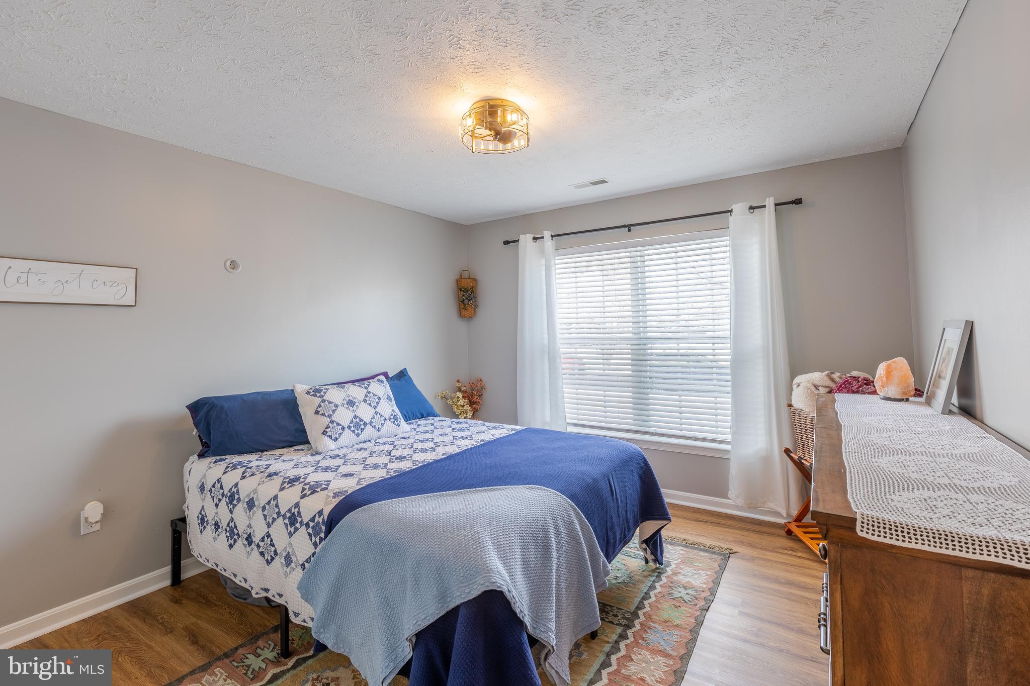 ST CHARLES SUB - DORCHESTER - Residential Lease