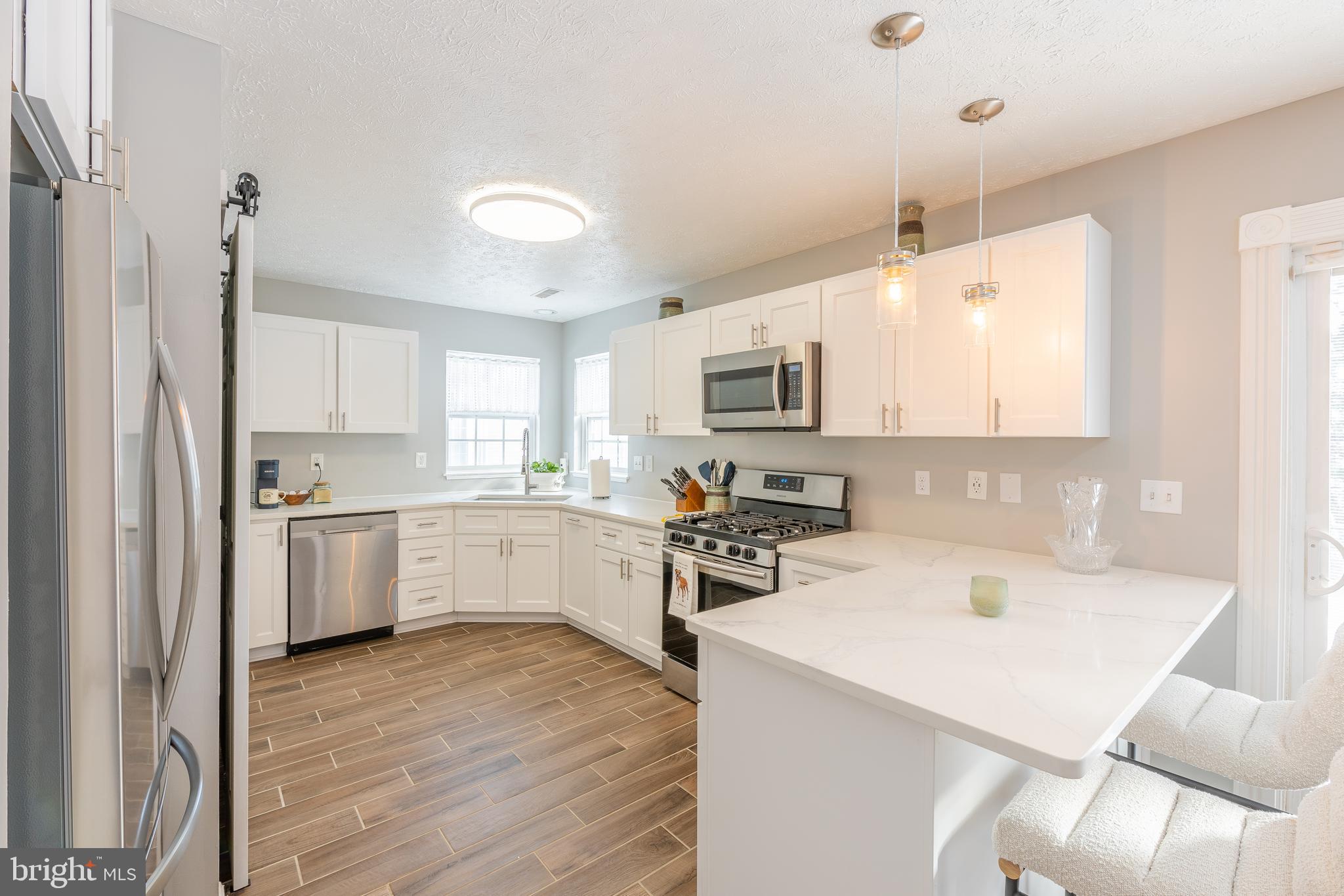 ST CHARLES SUB - DORCHESTER - Residential Lease