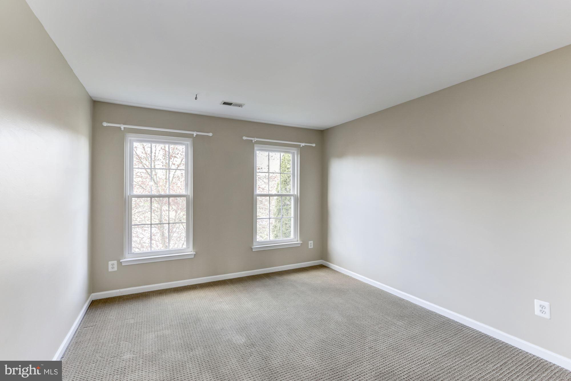 POTOMAC STATION - Residential