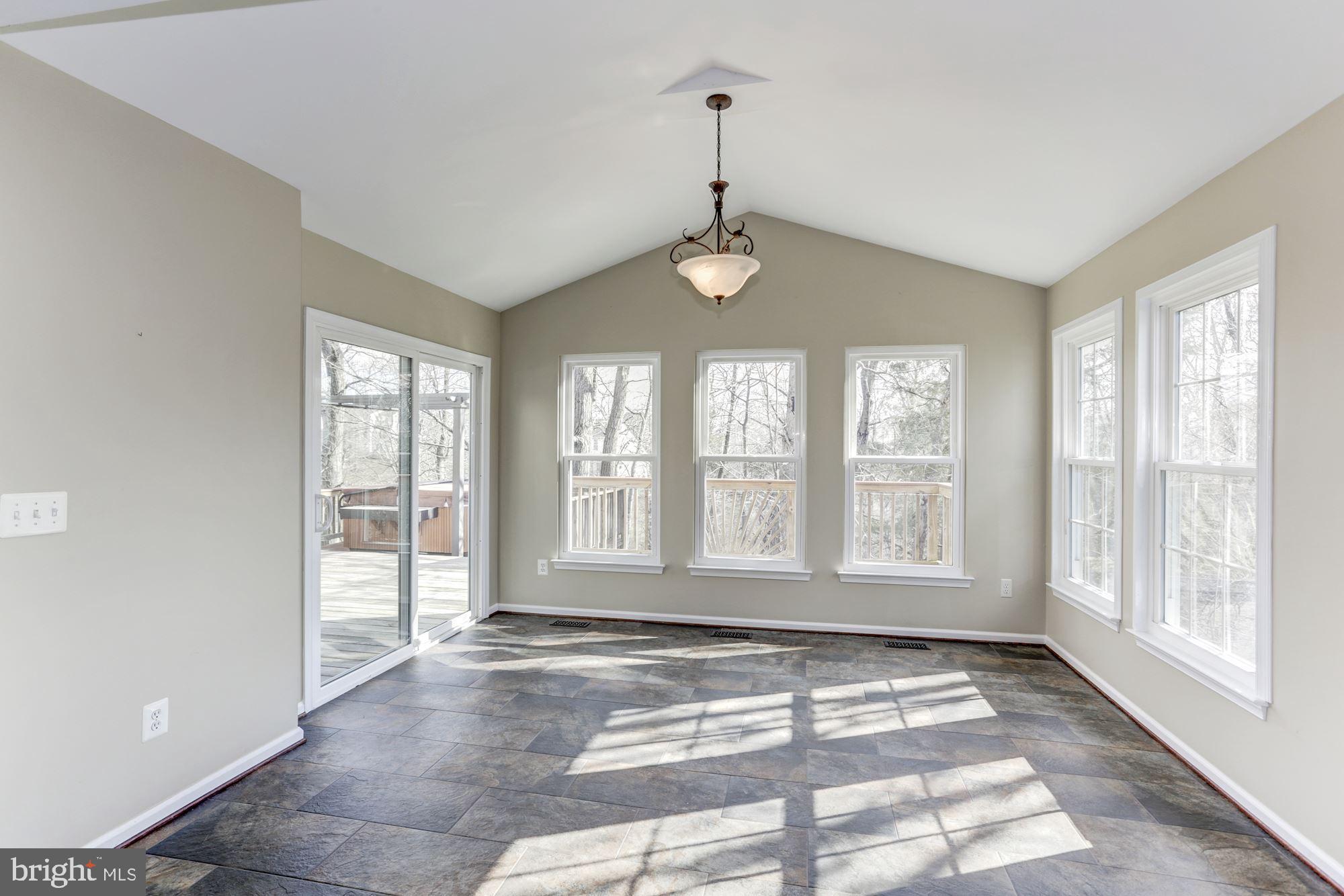 POTOMAC STATION - Residential