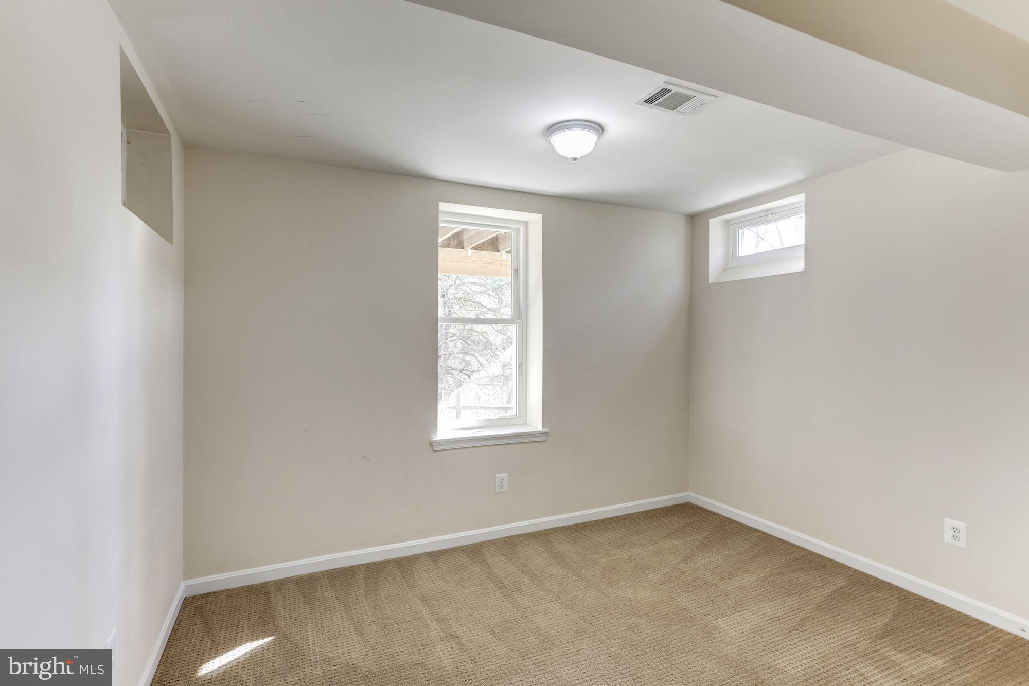 POTOMAC STATION - Residential