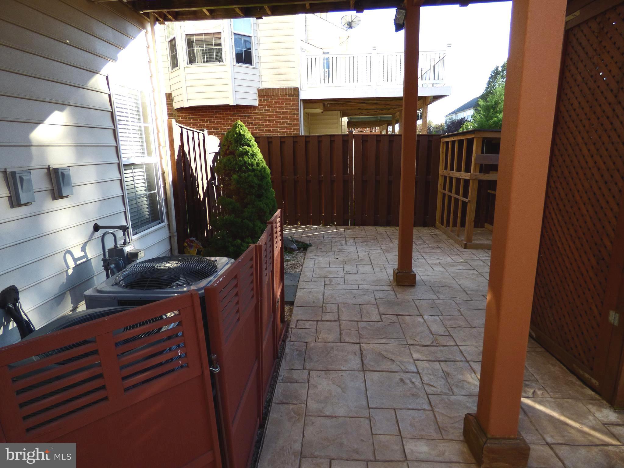 SOUTH RIDING - Residential Lease