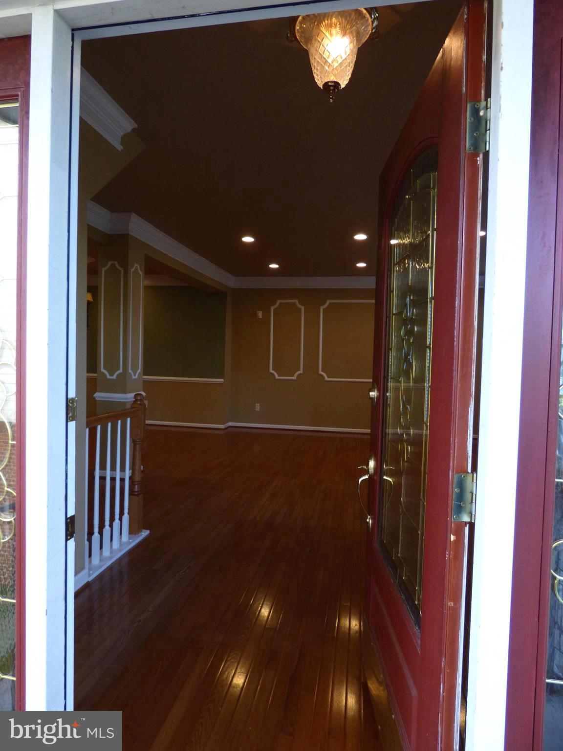 SOUTH RIDING - Residential Lease