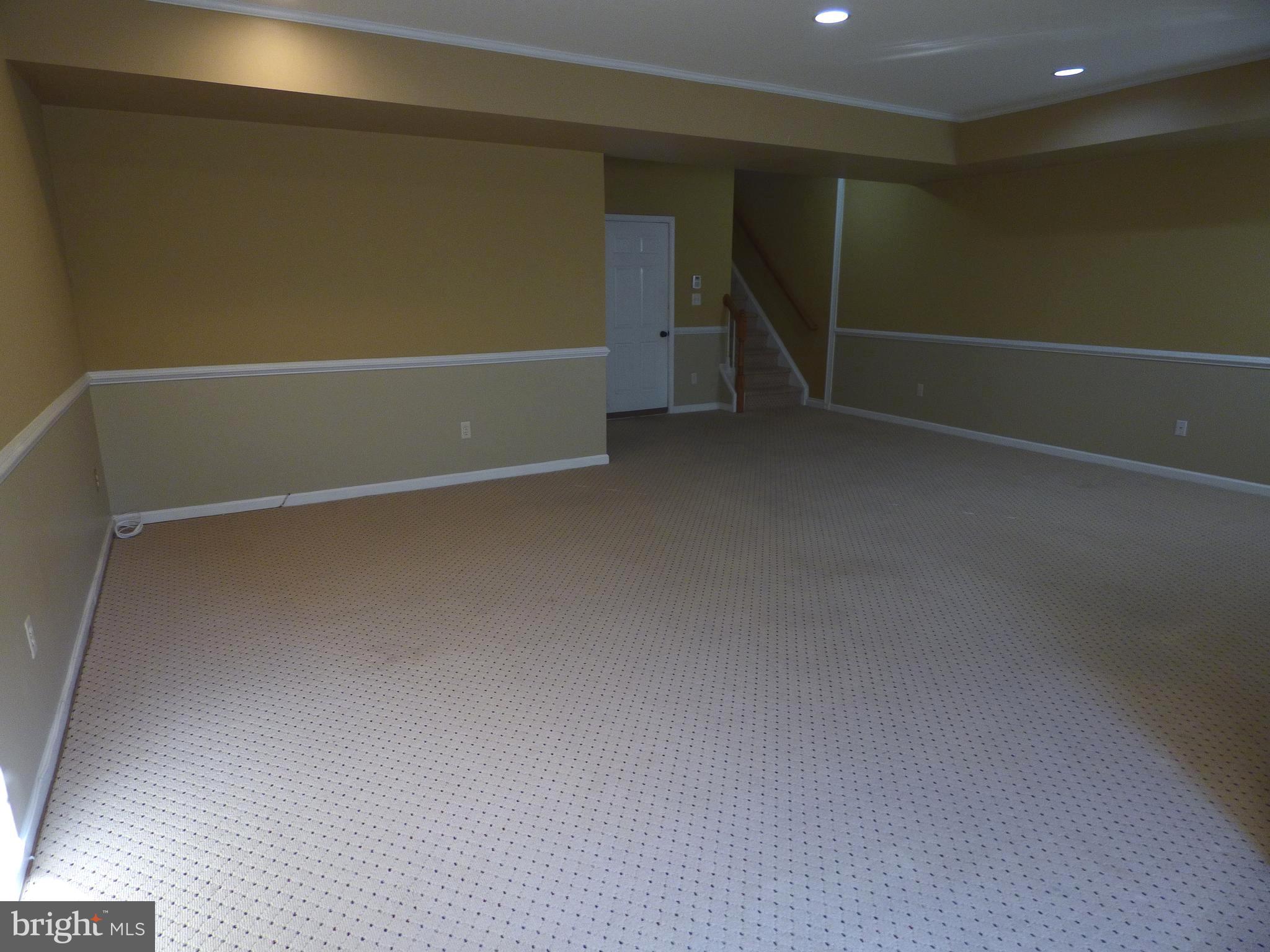 SOUTH RIDING - Residential Lease