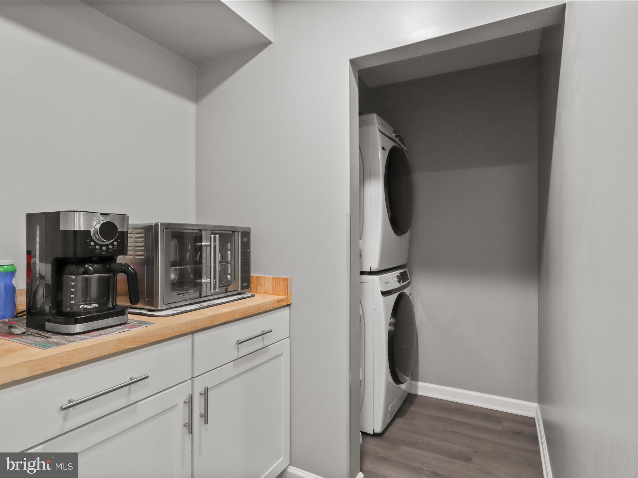 NEW BRISTOW VILLAGE - Residential