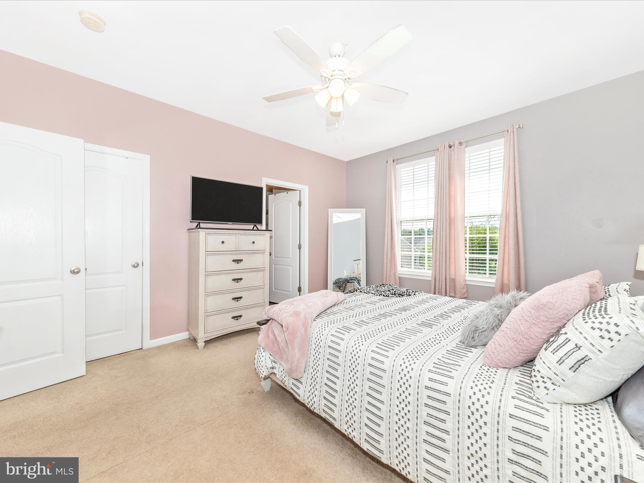 ARCHERS ROCK - Residential