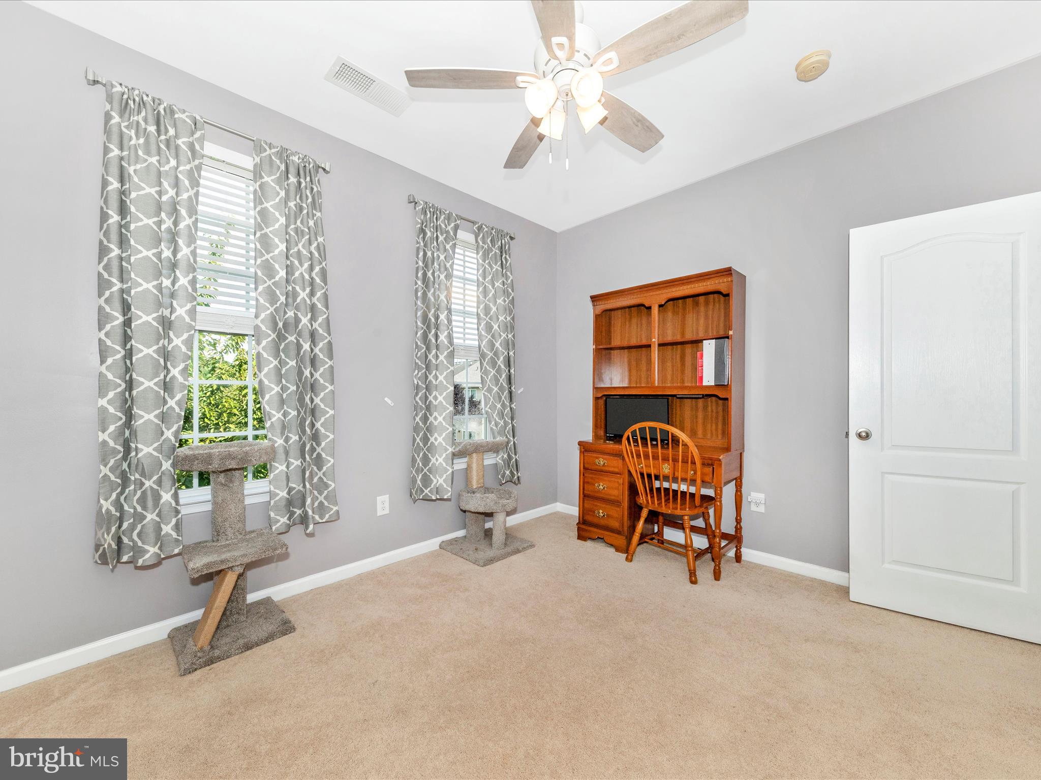 ARCHERS ROCK - Residential