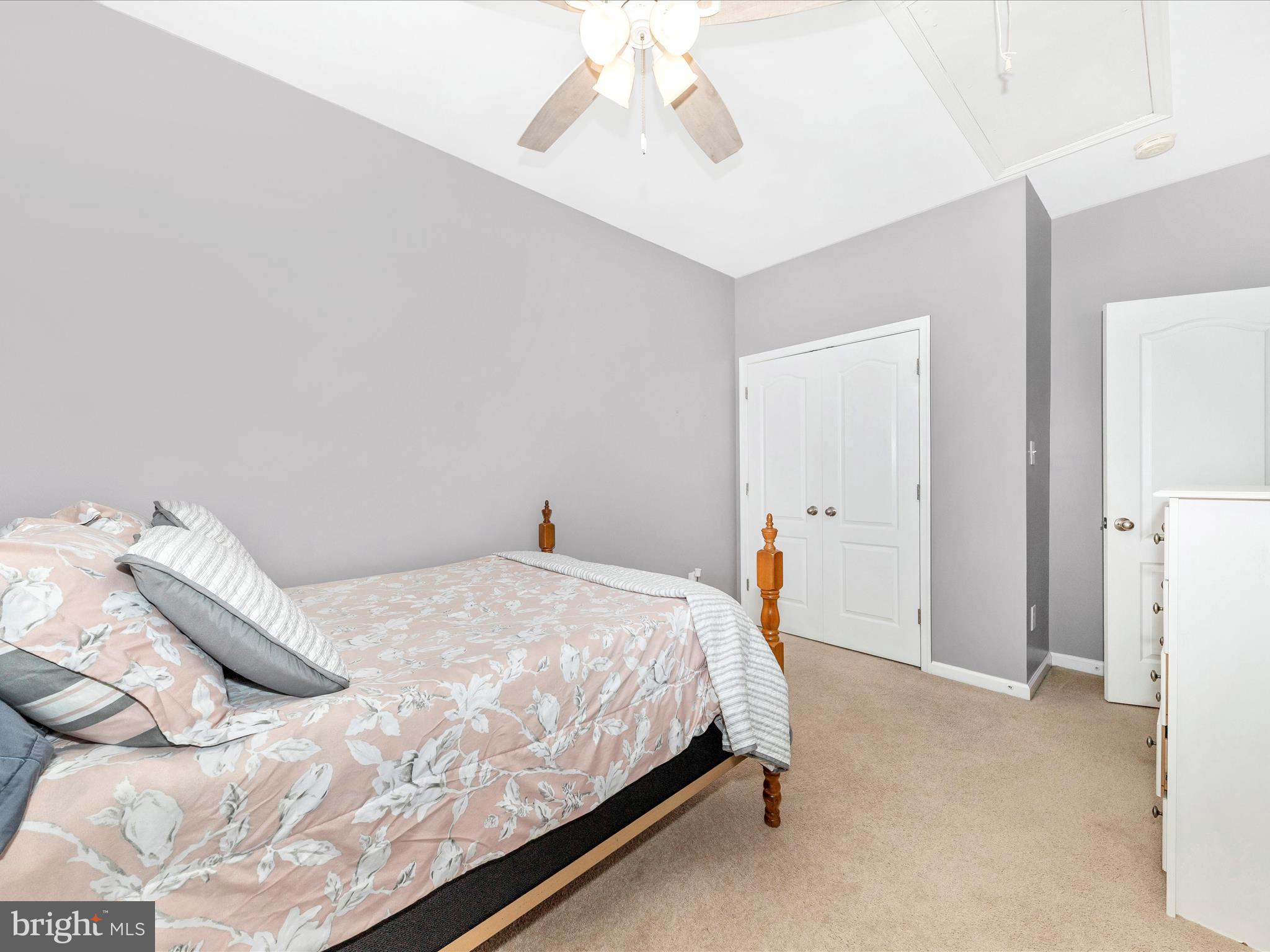 ARCHERS ROCK - Residential