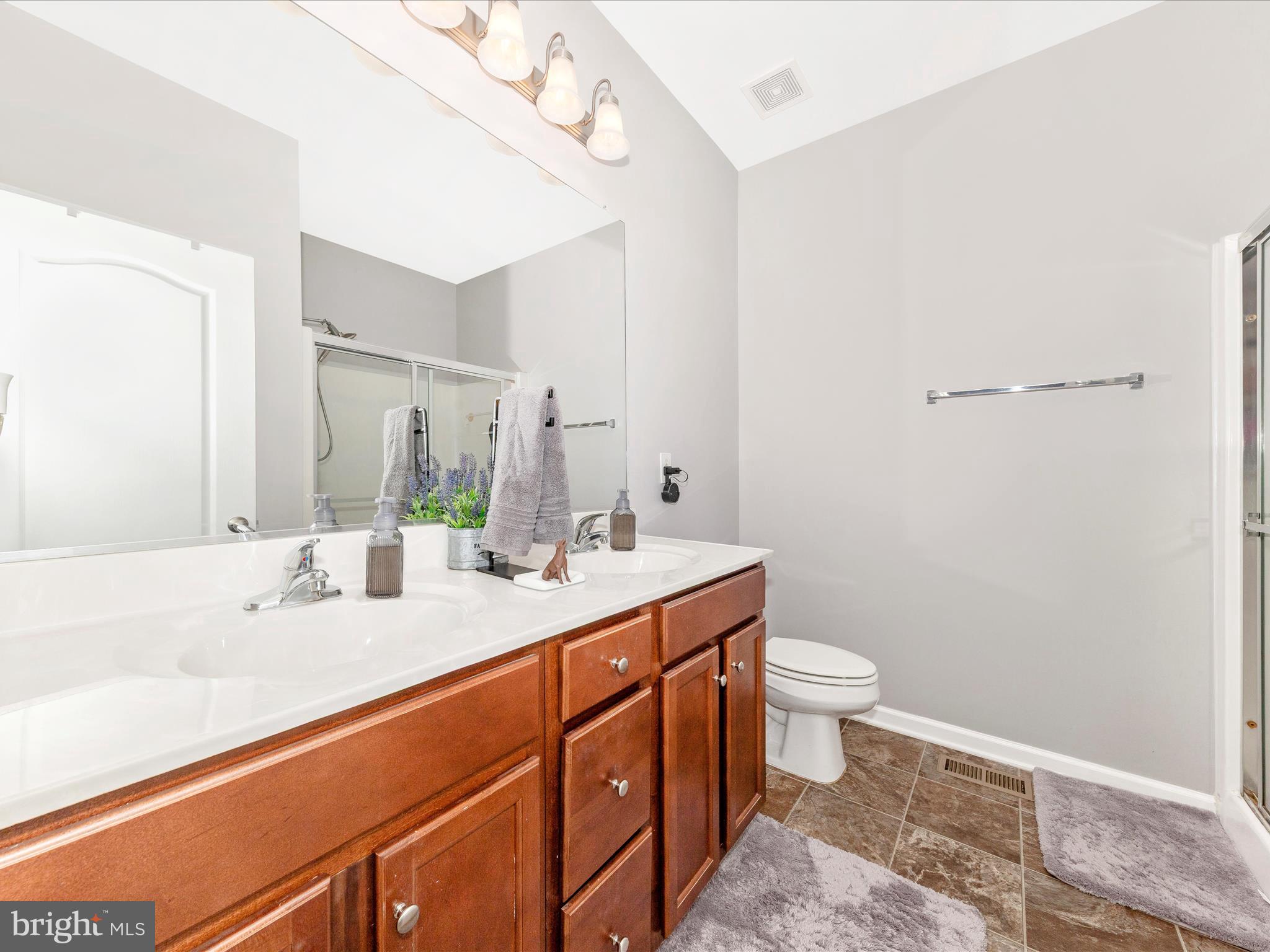 ARCHERS ROCK - Residential