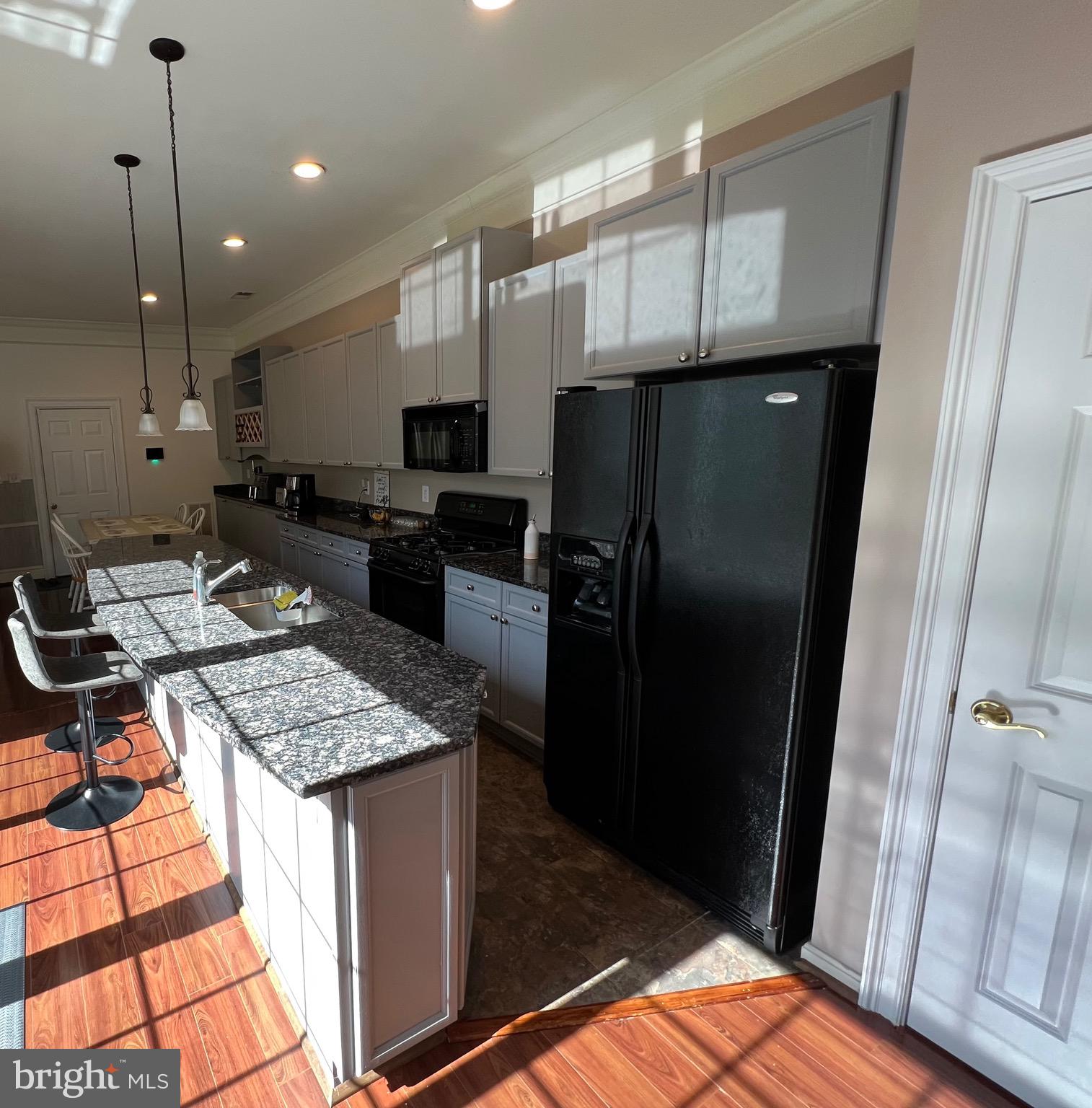 BELMONT BAY - Residential