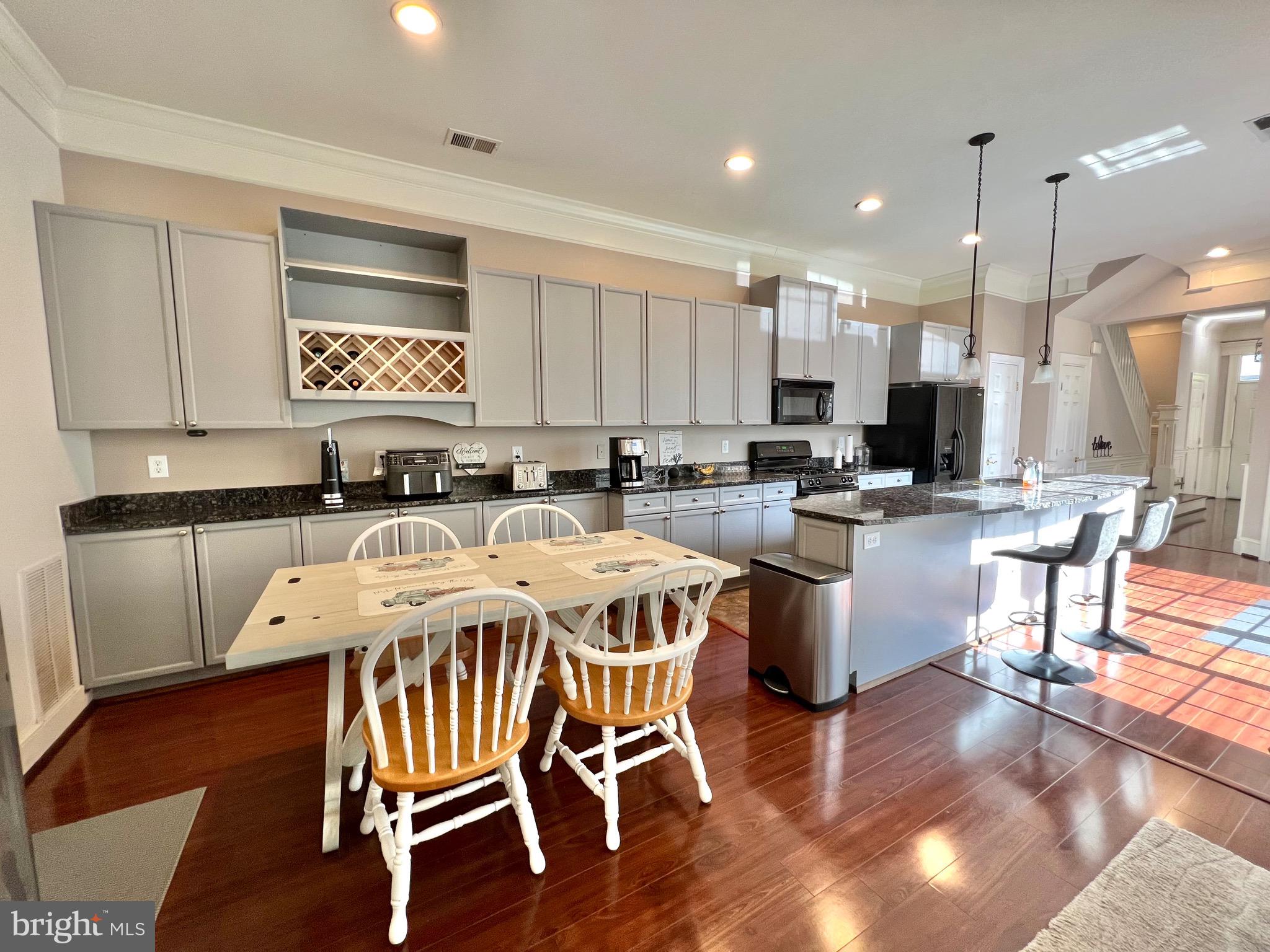 BELMONT BAY - Residential