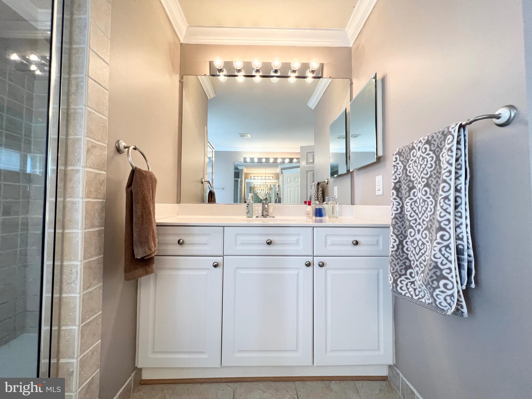 BELMONT BAY - Residential