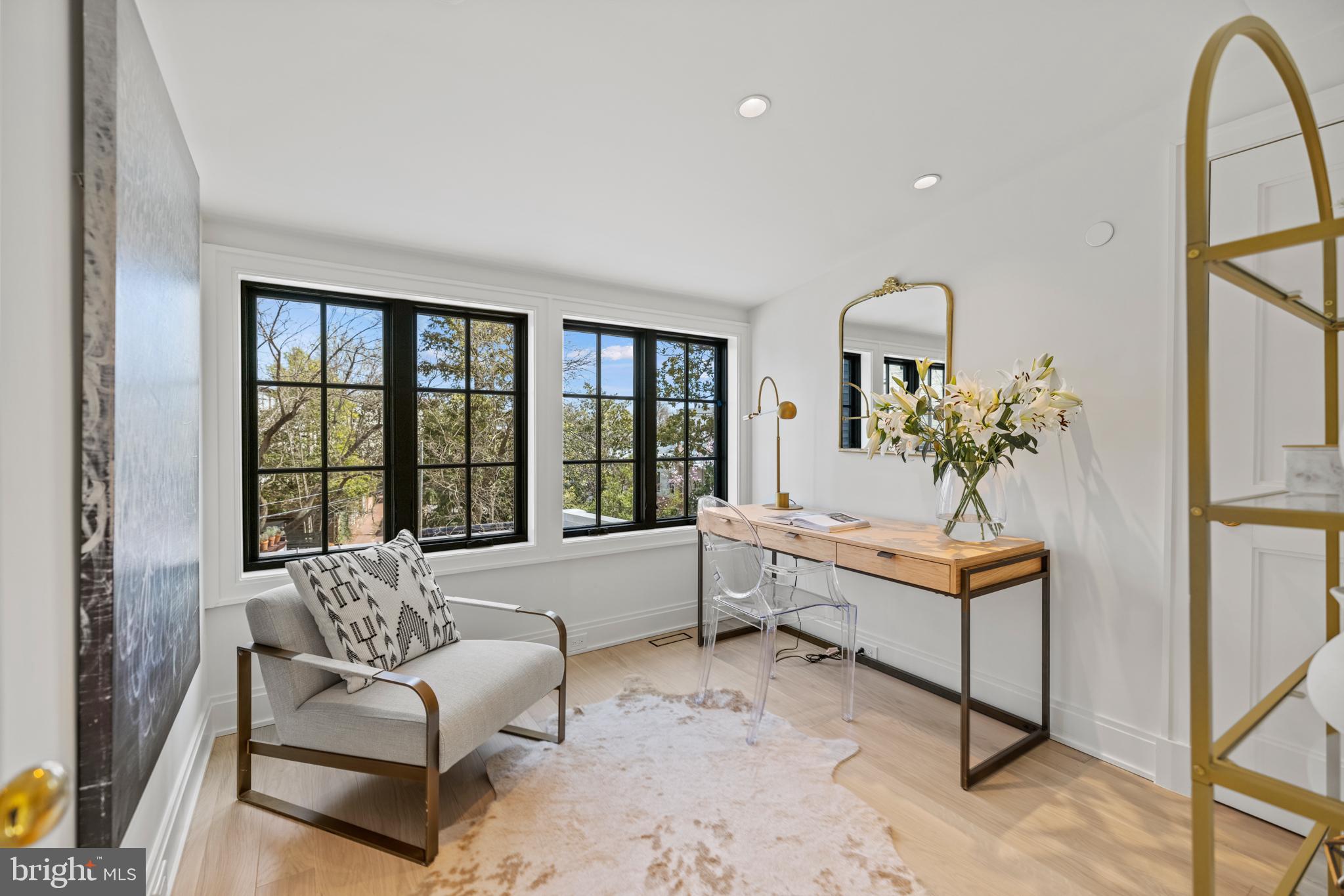 GEORGETOWN - Residential