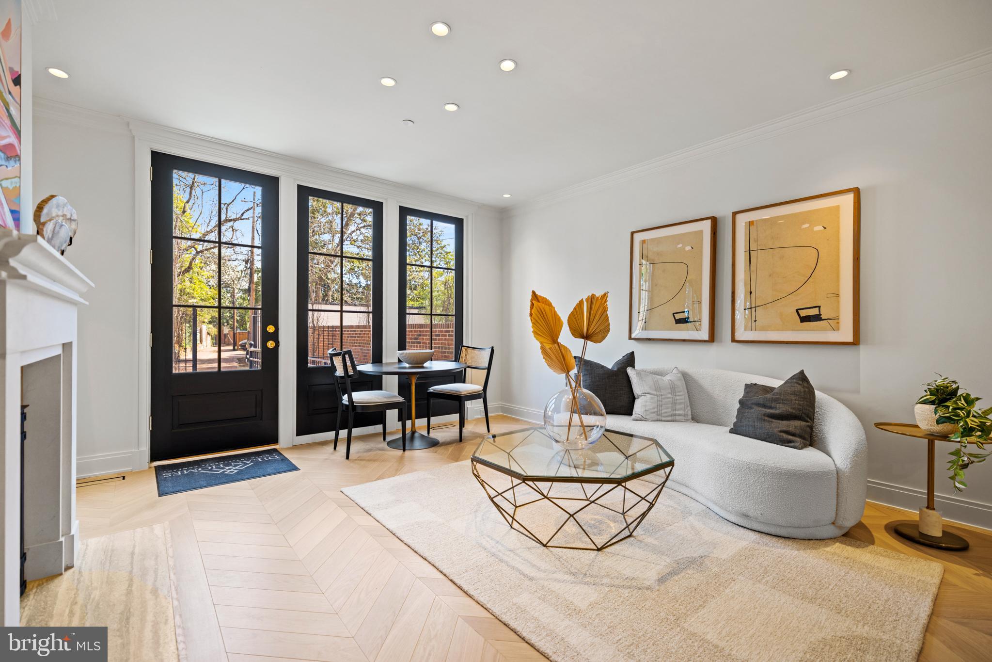 GEORGETOWN - Residential
