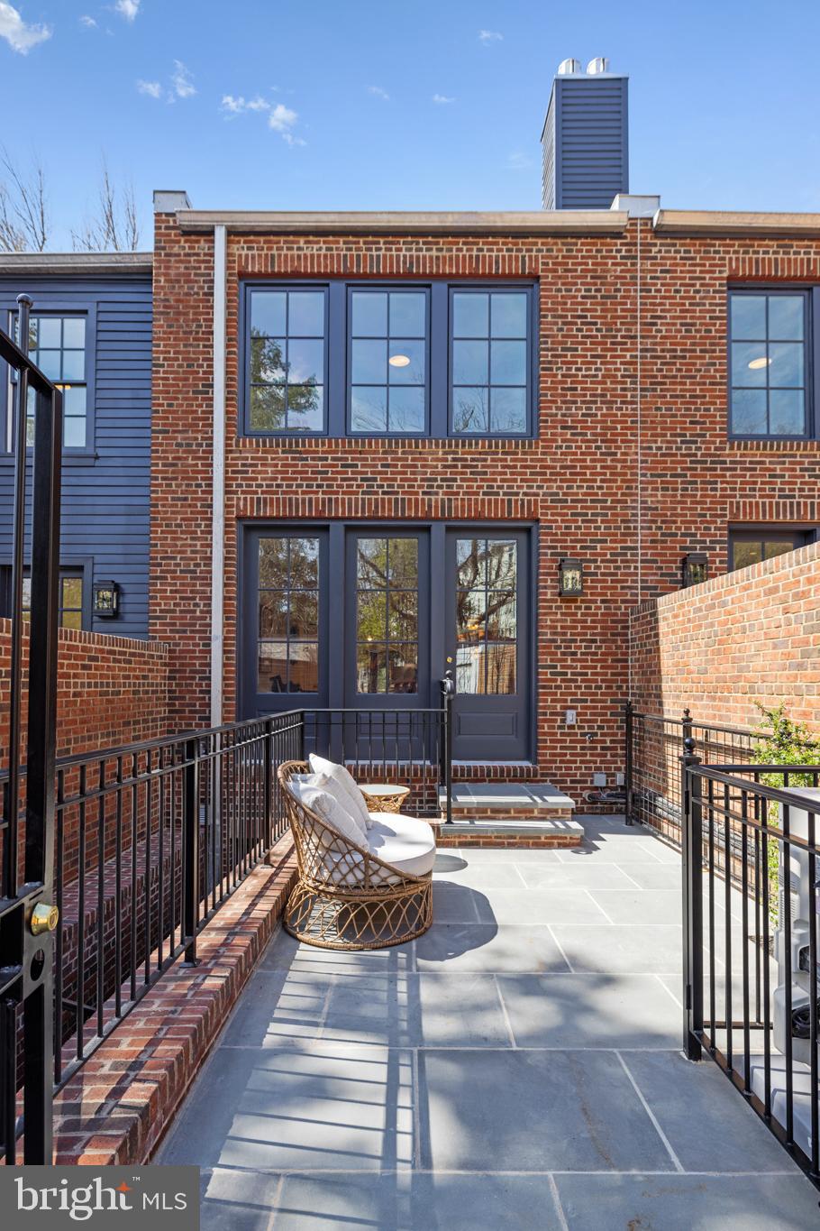 GEORGETOWN - Residential