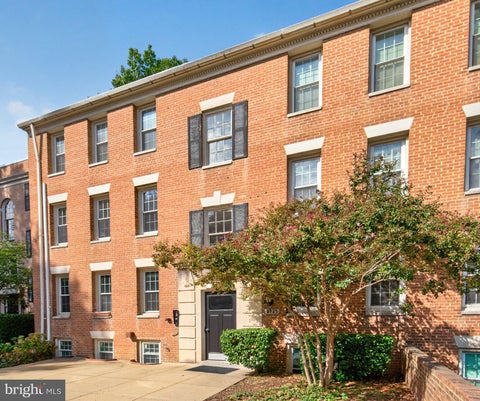 Photo of 2725 Ordway Street NW #5, WASHINGTON, DC 20008 (MLS # DCDC2288170)