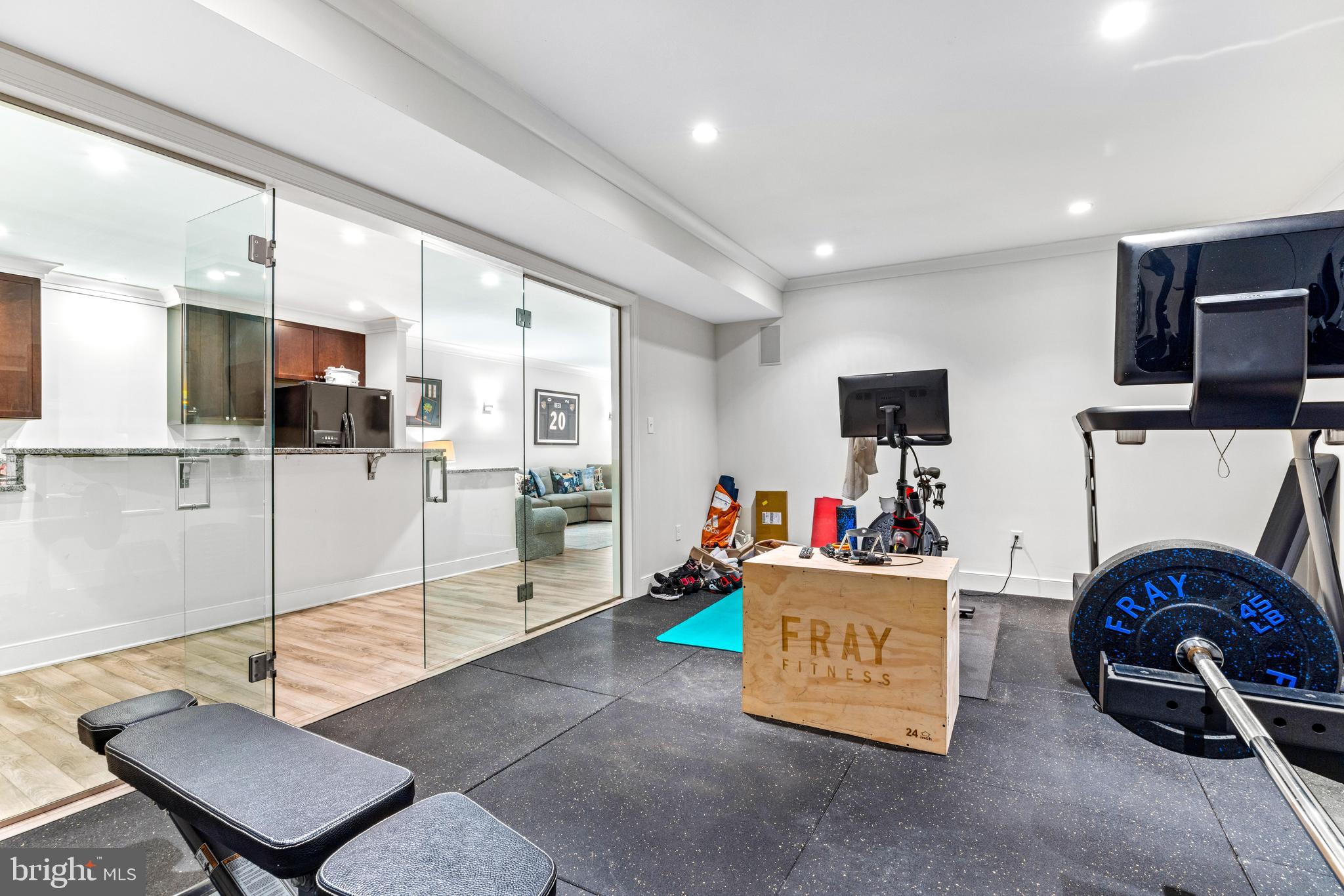 JONATHANS DELIGHT - Residential