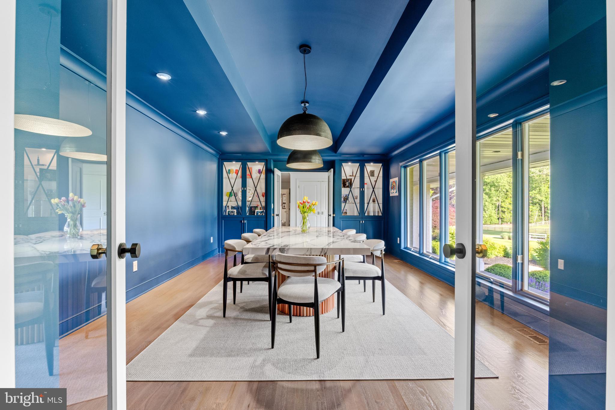 JONATHANS DELIGHT - Residential