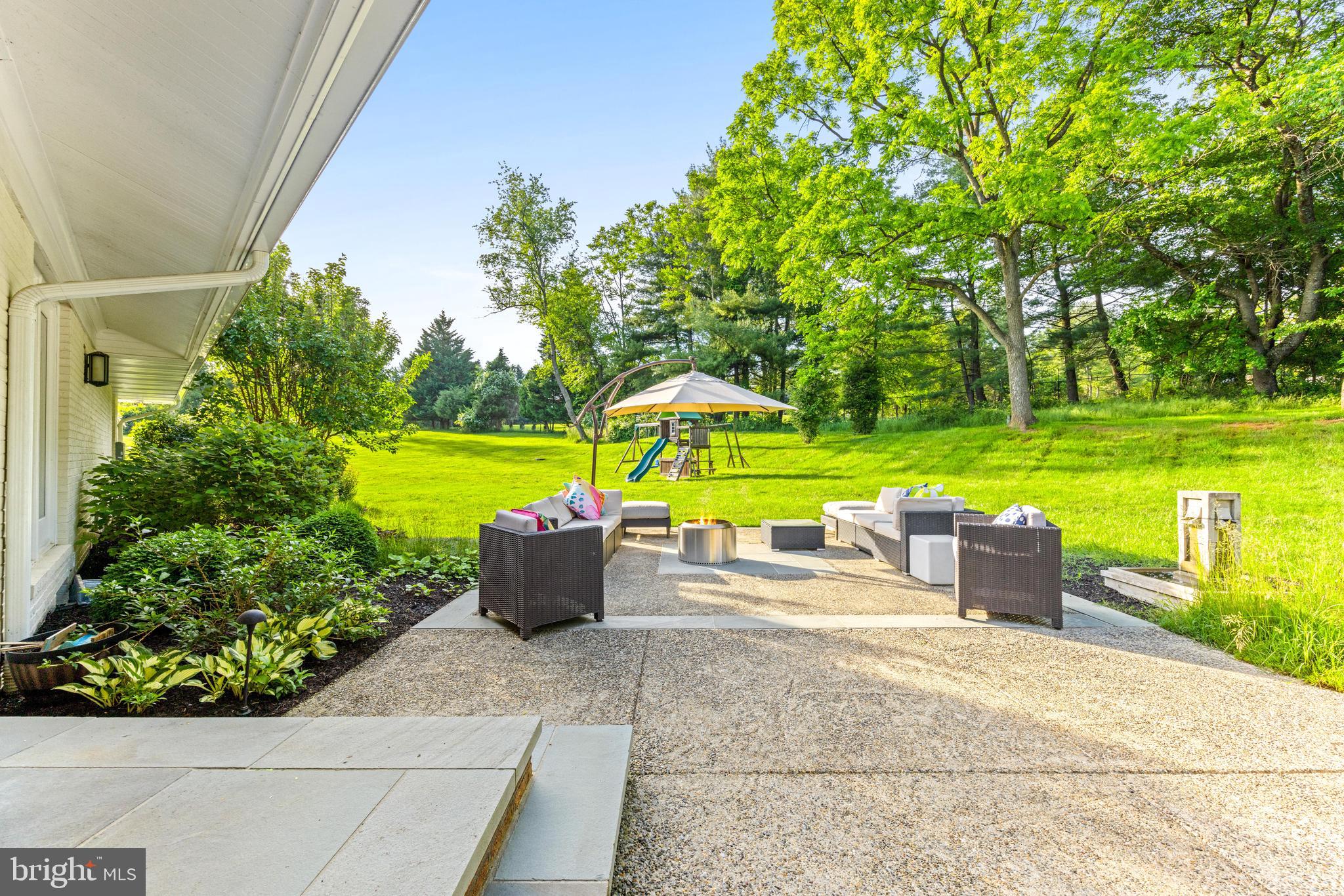 JONATHANS DELIGHT - Residential