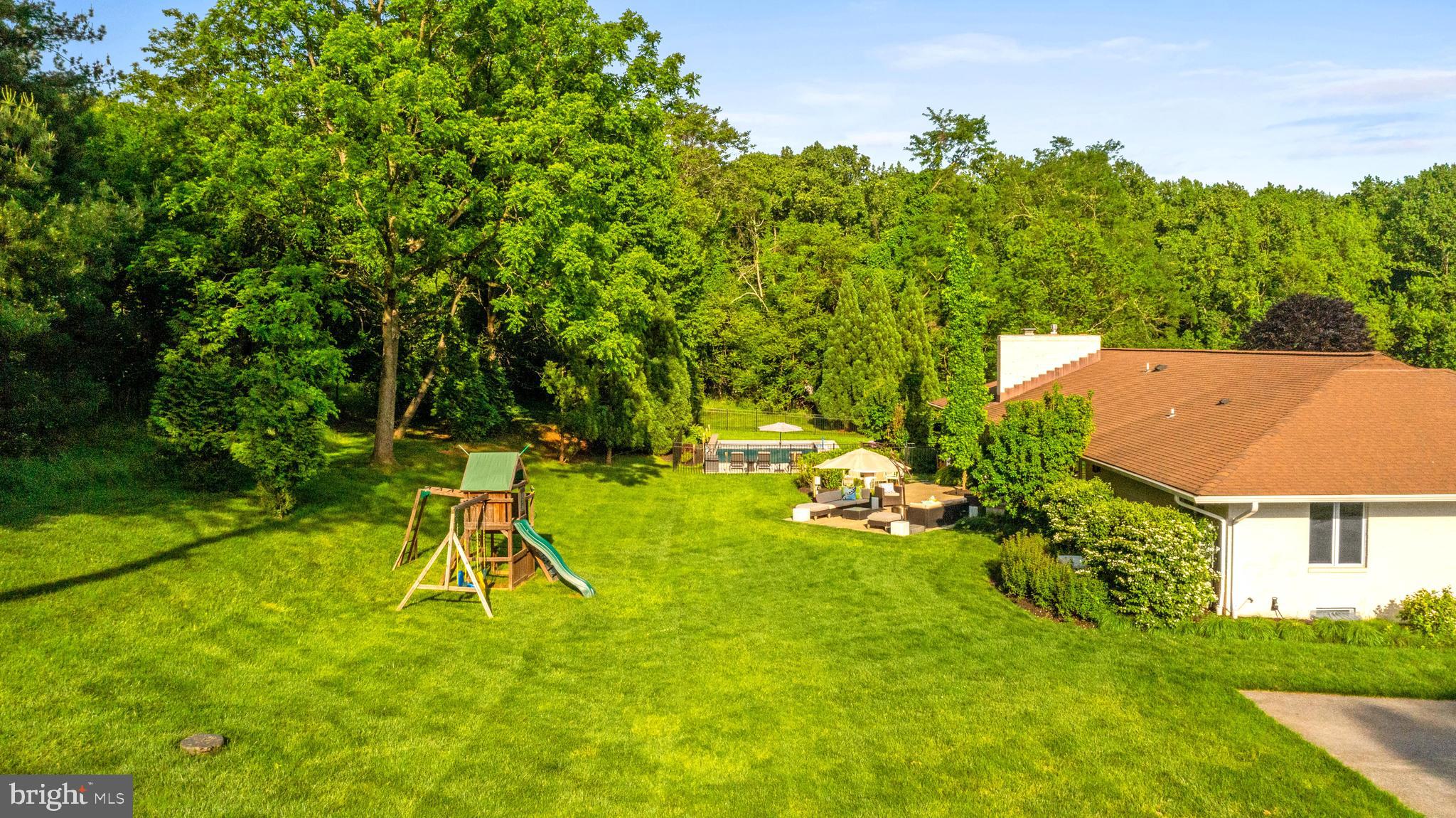 JONATHANS DELIGHT - Residential