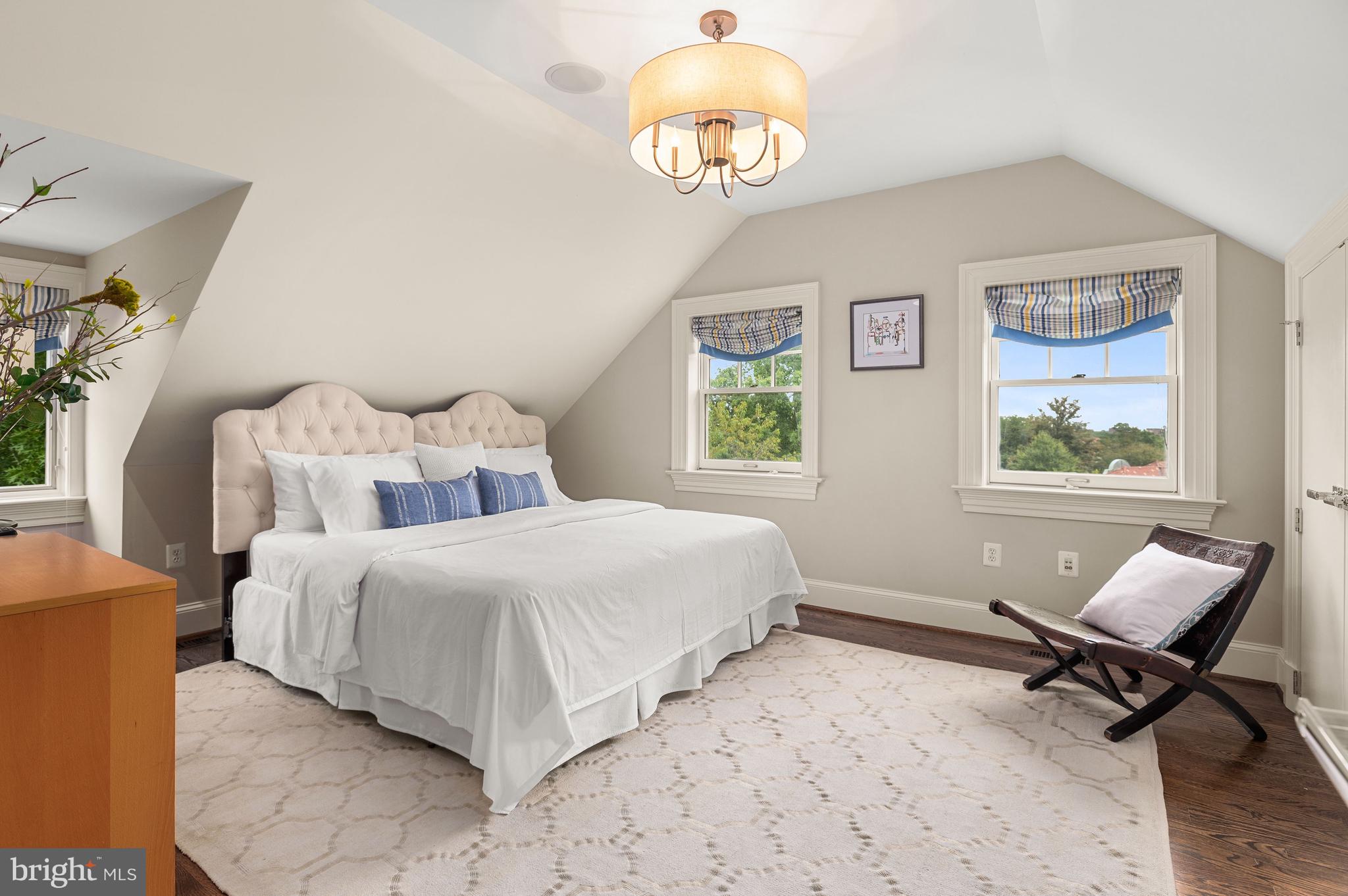 OBSERVATORY CIRCLE - Residential