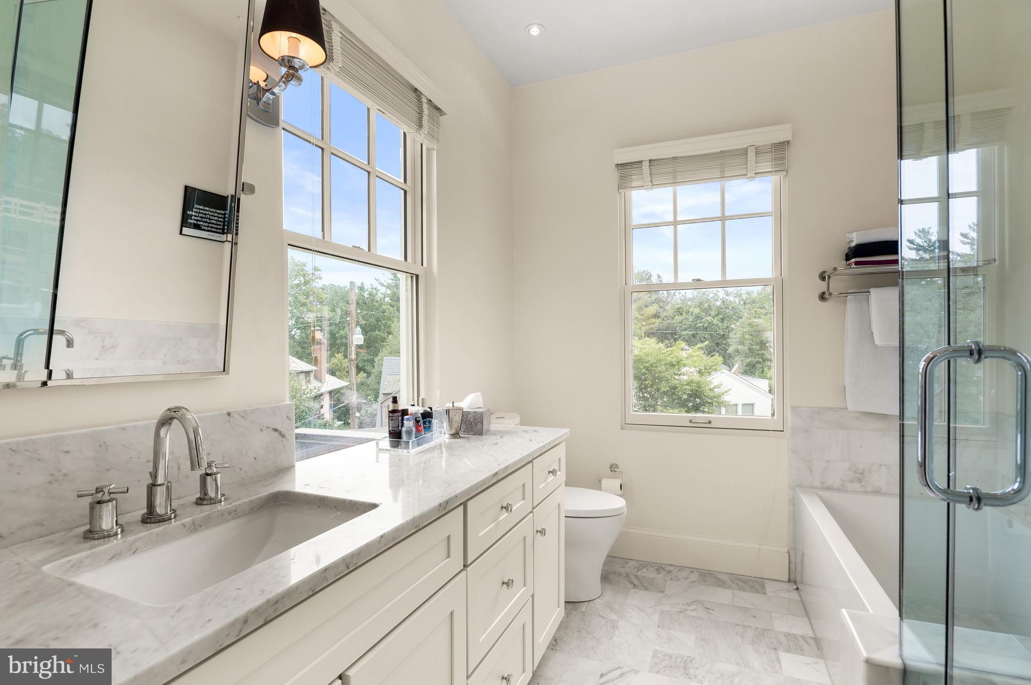 OBSERVATORY CIRCLE - Residential