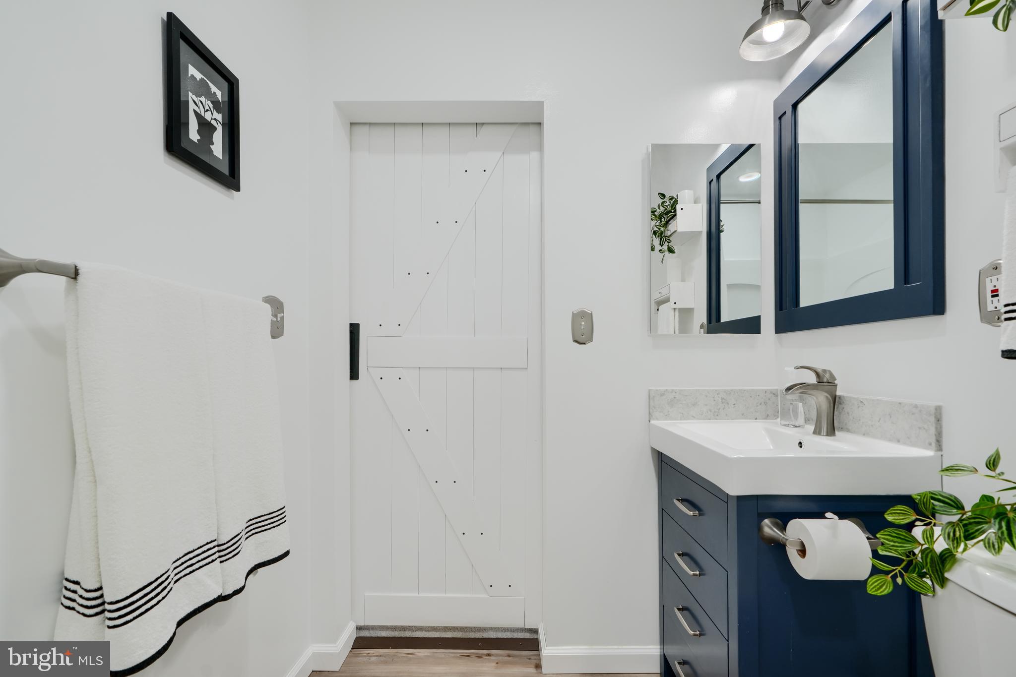 MIDDLE RIVER - Residential