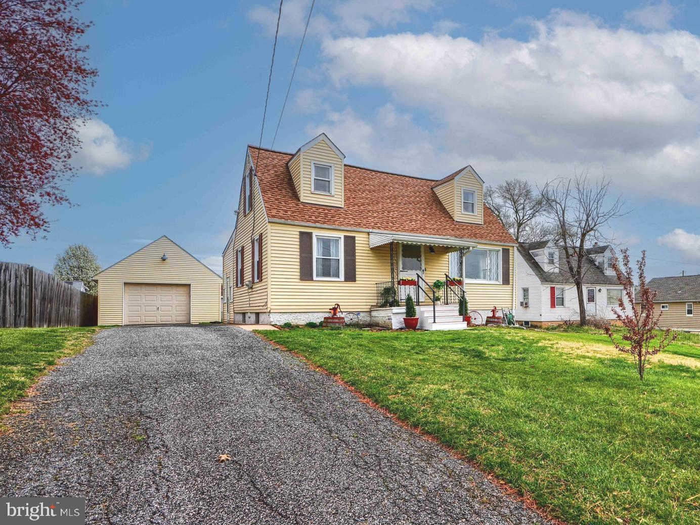 MIDDLE RIVER - Residential