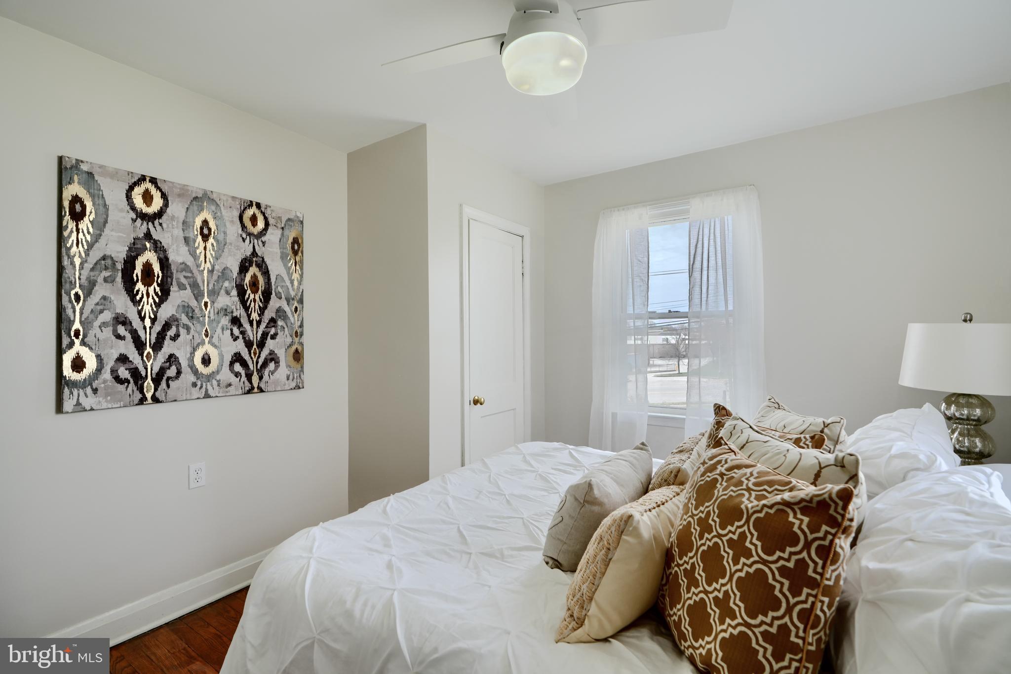 MIDDLE RIVER - Residential