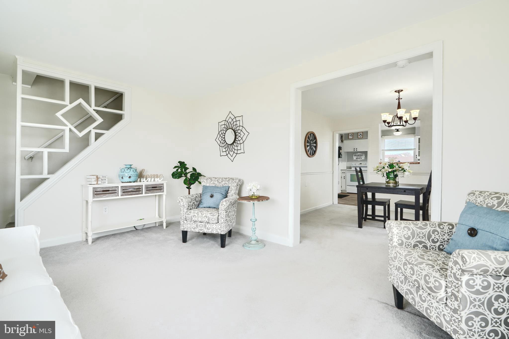 MIDDLE RIVER - Residential