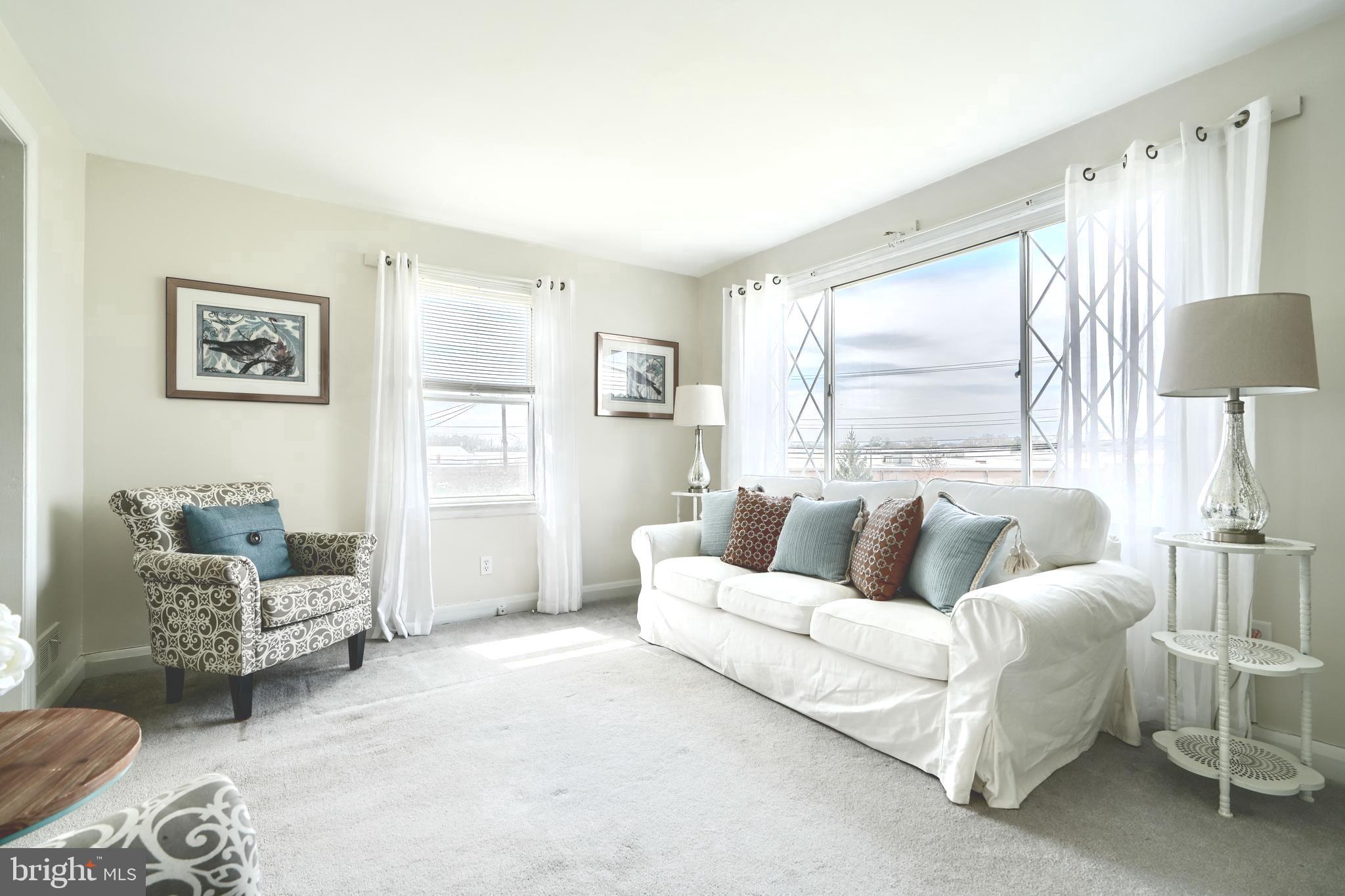 MIDDLE RIVER - Residential