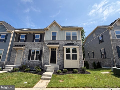 Townhouse For Rent - 9711 Klamath Court<br/> FREDERICK, MD 21701