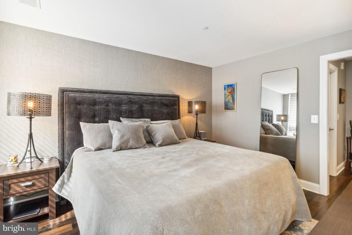 HAMPDEN ROW - Residential