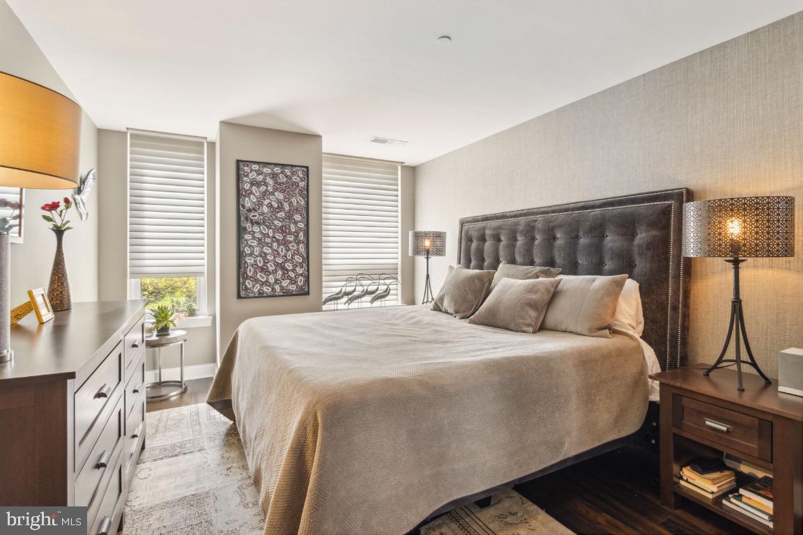 HAMPDEN ROW - Residential