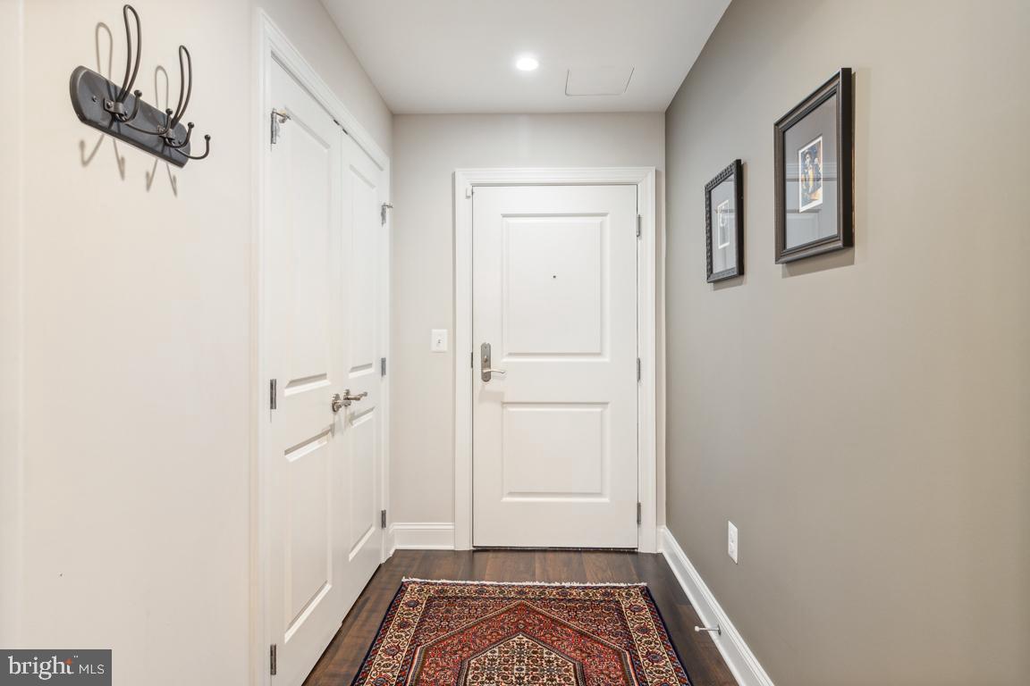 HAMPDEN ROW - Residential