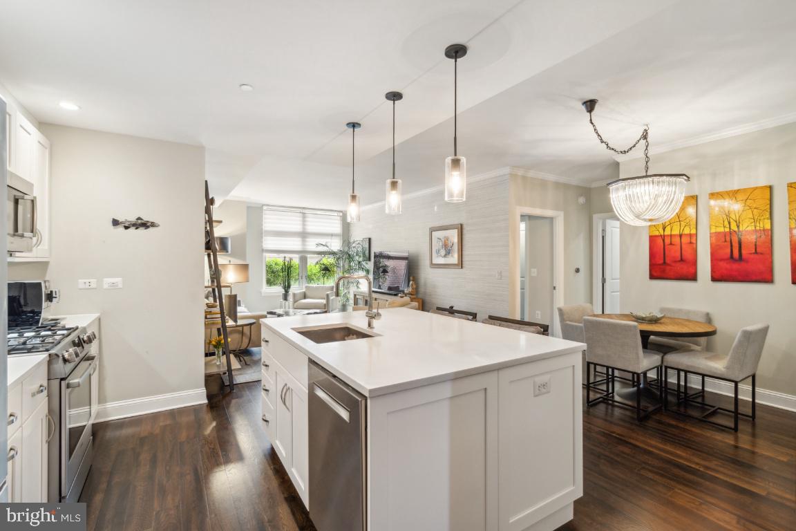 HAMPDEN ROW - Residential