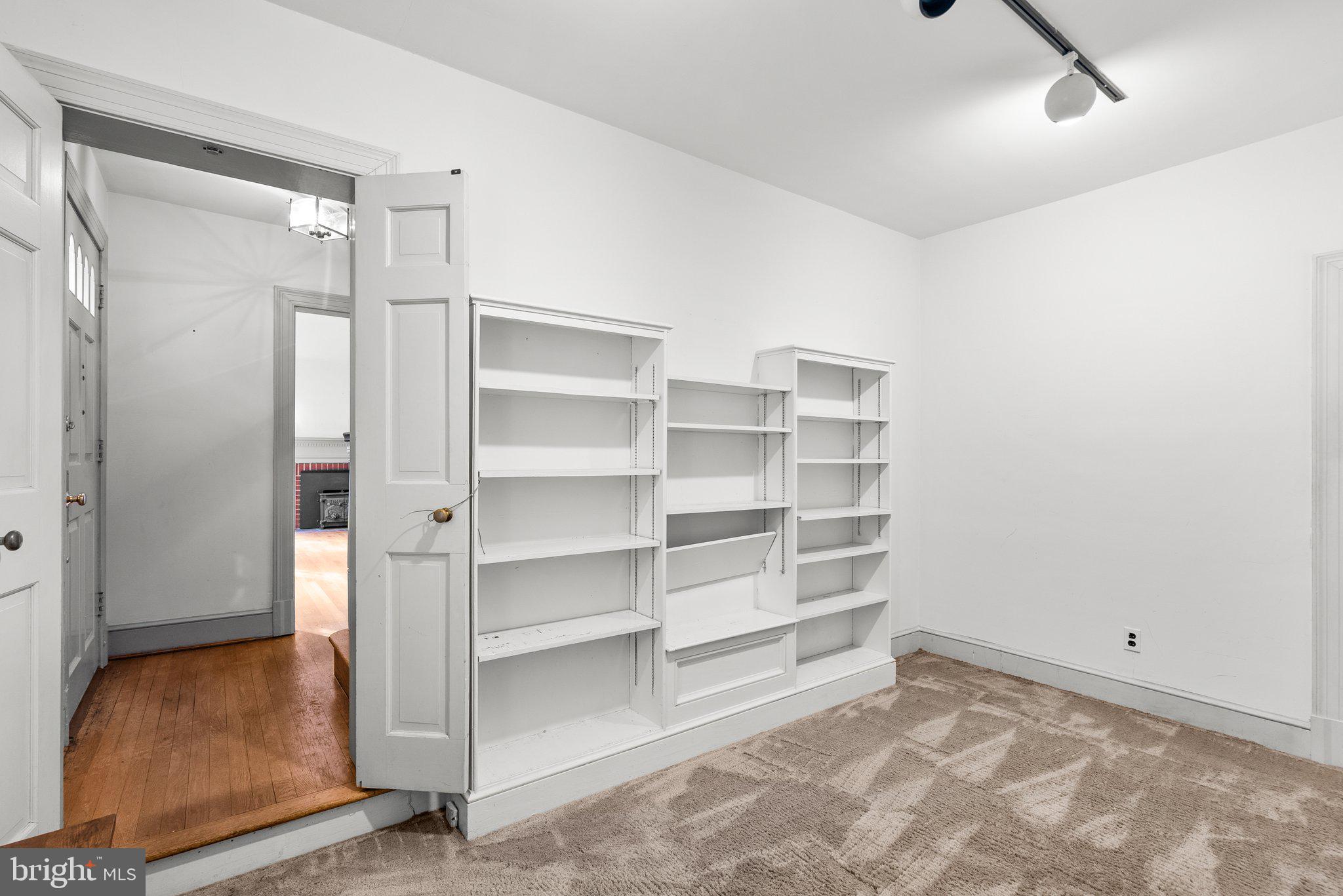 CROSSMAN ESTATE - Residential