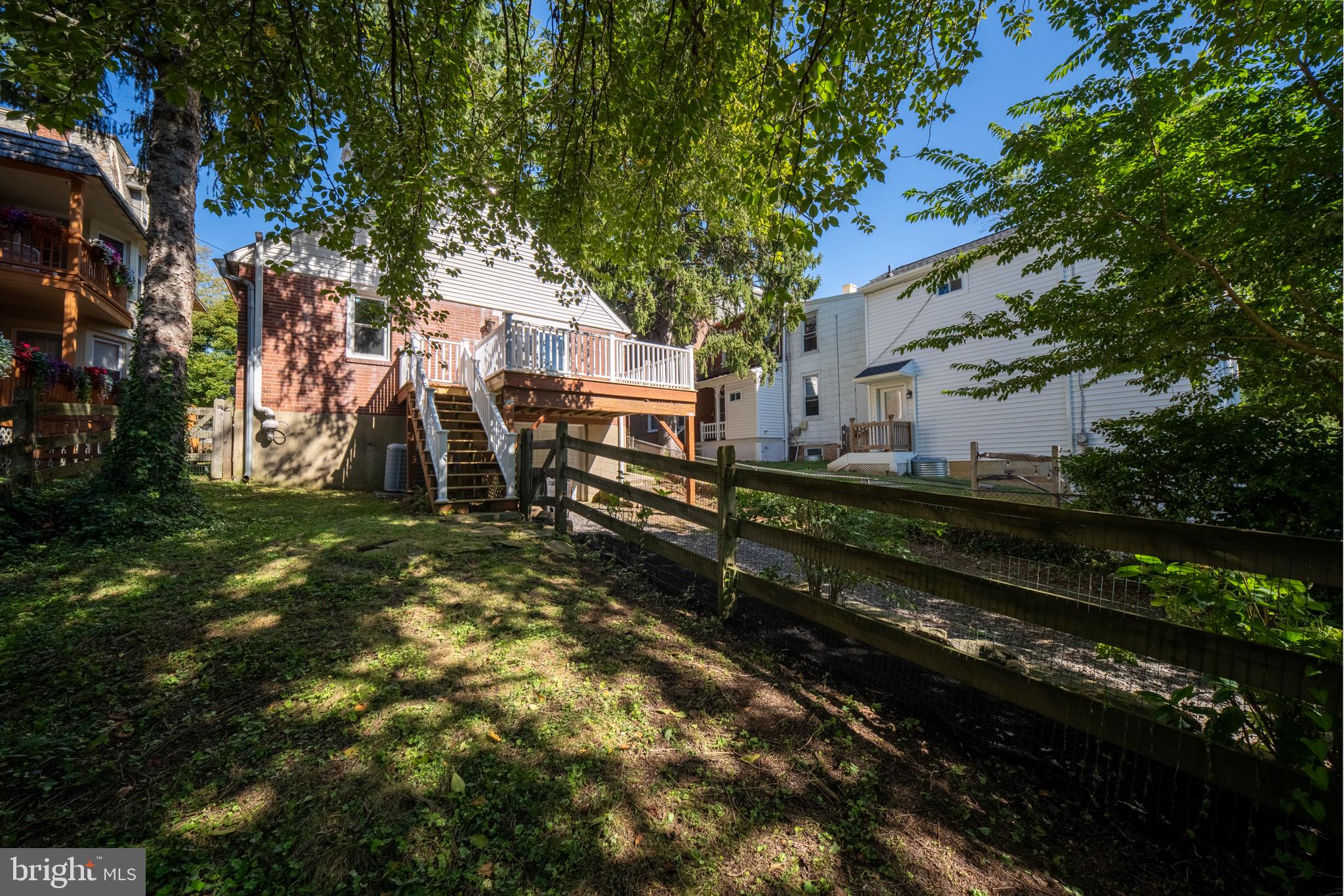 206 PRICE STREET
