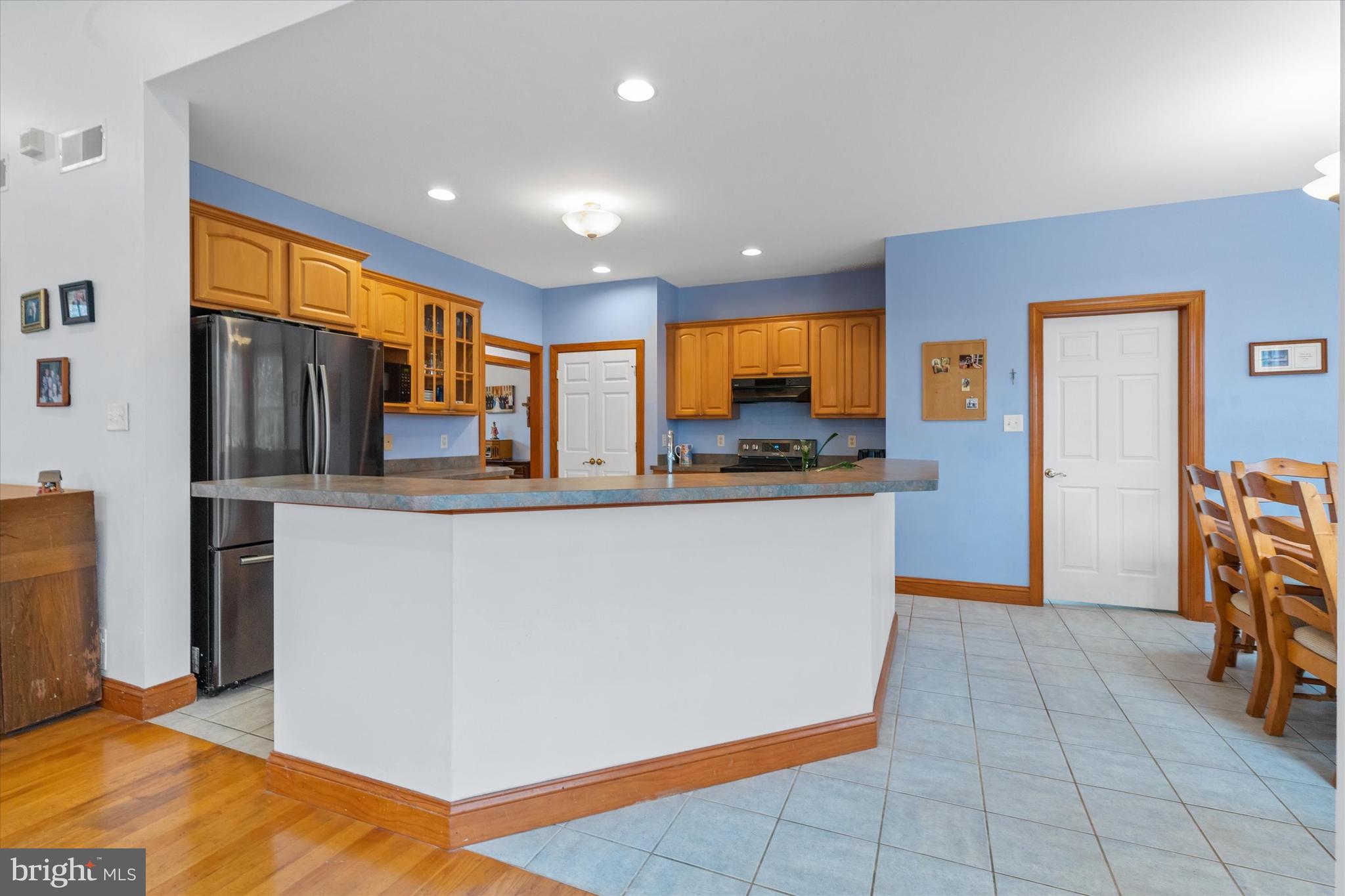 MONTGOMERY'S FRIENDSHIP - Farm