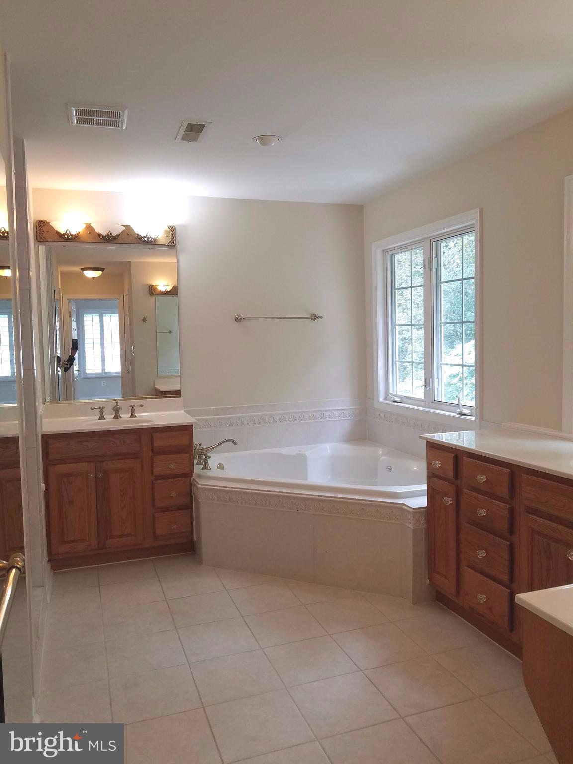 MONTROSE FARMS - Residential